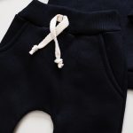 moletom e calça infantil, conjunto moletom peluciado infantil, conjunto infantil estiloso, moletom gola careca infantil, moda bebe, roupa para bebe, roupa de criança, loja online infantil, loja de roupa de bebe online, frete grátis, roupinhas bebe estilosas, outono inverno, conjuntinho bebe, peças infantis, conjunto 100% algodão, roupa bebe confortável, loja de bebe, roupa infantil minimalista, roupa baby, moda baby, algodão premium, roupinha de bebê, vestuário para bebês, roupas para recém-nascidos, roupas de bebê menina/menino, enxoval de bebê, body de bebê, jogos de roupa para bebê, acessórios para bebê, moda bebê, roupinhas fofas para bebê, roupas para chá de bebê, baby, roupas para bebes, site confiável, peças infantis, moda infantil, roupa de criança, moda bebe fashion, le coeur, fácil de abotoar, roupinha unissex para bebe