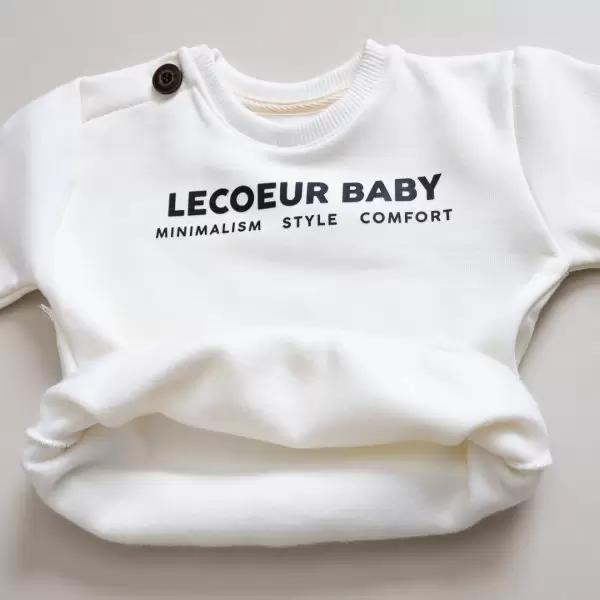 moletom e calça infantil, conjunto moletom peluciado infantil, conjunto infantil estiloso, moletom gola careca infantil, moda bebe, roupa para bebe, roupa de criança, loja online infantil, loja de roupa de bebe online, frete grátis, roupinhas bebe estilosas, outono inverno, conjuntinho bebe, peças infantis, conjunto 100% algodão, roupa bebe confortável, loja de bebe, roupa infantil minimalista, roupa baby, moda baby, algodão premium, roupinha de bebê, vestuário para bebês, roupas para recém-nascidos, roupas de bebê menina/menino, enxoval de bebê, body de bebê, jogos de roupa para bebê, acessórios para bebê, moda bebê, roupinhas fofas para bebê, roupas para chá de bebê, baby, roupas para bebes, site confiável, peças infantis, moda infantil, roupa de criança, moda bebe fashion, le coeur, fácil de abotoar, roupinha unissex para bebe