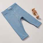 calça basica suedine confortavel neutro unissex le coeur outono inverno varejo minimalista estiloso pratico facil leve moda bebe baby (17)