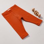 calça basica suedine confortavel neutro unissex le coeur outono inverno varejo minimalista estiloso pratico facil leve moda bebe baby (4)