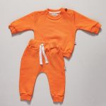 moletom e calça infantil, conjunto moletom peluciado infantil, conjunto infantil estiloso, moletom gola careca infantil, moda bebe, roupa para bebe, roupa de criança, loja online infantil, loja de roupa de bebe online, frete grátis, roupinhas bebe estilosas, outono inverno, conjuntinho bebe, peças infantis, conjunto 100% algodão, roupa bebe confortável, loja de bebe, roupa infantil minimalista, roupa baby, moda baby, algodão premium, roupinha de bebê, vestuário para bebês, roupas para recém-nascidos, roupas de bebê menina/menino, enxoval de bebê, body de bebê, jogos de roupa para bebê, acessórios para bebê, moda bebê, roupinhas fofas para bebê, roupas para chá de bebê, baby, roupas para bebes, site confiável, peças infantis, moda infantil, roupa de criança, moda bebe fashion, le coeur, fácil de abotoar, roupinha unissex para bebe