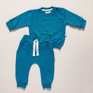 moletom e calça infantil, conjunto moletom peluciado infantil, conjunto infantil estiloso, moletom gola careca infantil, moda bebe, roupa para bebe, roupa de criança, loja online infantil, loja de roupa de bebe online, frete grátis, roupinhas bebe estilosas, outono inverno, conjuntinho bebe, peças infantis, conjunto 100% algodão, roupa bebe confortável, loja de bebe, roupa infantil minimalista, roupa baby, moda baby, algodão premium, roupinha de bebê, vestuário para bebês, roupas para recém-nascidos, roupas de bebê menina/menino, enxoval de bebê, body de bebê, jogos de roupa para bebê, acessórios para bebê, moda bebê, roupinhas fofas para bebê, roupas para chá de bebê, baby, roupas para bebes, site confiável, peças infantis, moda infantil, roupa de criança, moda bebe fashion, le coeur, fácil de abotoar, roupinha unissex para bebe