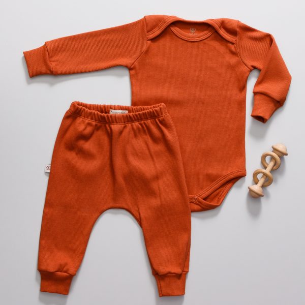 conjunto bebe malha canelada inverno baby praticidade qualidade roupas para bebes site confiavel outono inverno peças infantis moda infantil roupa de criança conjunto body e calça manga longa fashion quentinho unissex le coeur varejo minimalista estiloso basico pratico facil abotoar leve moda bebe baby