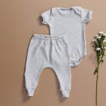 conjunto body e calça bebe, conjunto body e calça infantil, conjunto canelado infantil, verão, baby, site confiável, primavera verão, peças infantis, moda infantil, roupa de criança, conjunto body manga curta infantil, unissex, le coeur, minimalista, Roupas de bebê, Roupas infantis, Moda bebê, Roupas para recém-nascido, loja de bebê online, Conjuntos de bebê, Roupa de bebê a preço acessível, Roupas de bebê em promoção, Roupas de bebê para o verão, Conjuntos de roupas de bebê, Roupas de bebê meia estação, Roupa que cresce junto com o bebê, calça para bebê, Macacão para bebê Camiseta bebê, Roupas de bebê Fáceis de trocar, Body bebê, Calça bebê, macacão com pezinho, Saída de maternidade, Roupa de bebê para sair da maternidade, Roupa para neném, Peças para neném