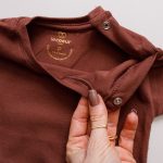 enxoval para bebe lista de enxoval maternidade dicas de maternidade mamae de primeira viagem recem nasciso puerperio amamentacao duvidas sobre maternidade gravidez parto cesaria parto natural dicas para o sono do bebe dicas de amamentacao primeiros passos do bebe macacão infantil, macacão bebe, malha 100% algodão, verão, baby, site confiável, primavera verão, peças infantis, moda infantil, roupa de criança, conjunto body manga curta infantil, unissex, le coeur, minimalista, Roupas de bebê, Roupas infantis, Moda bebê, Roupas para recém-nascido, loja de bebê online, Conjuntos de bebê, Roupa de bebê a preço acessível, Roupas de bebê em promoção, Roupas de bebê para o verão, Conjuntos de roupas de bebê, Roupas de bebê meia estação, Roupa que cresce junto com o bebê, calça para bebê, Macacão para bebê Camiseta bebê, Roupas de bebê Fáceis de trocar, Body bebê, Calça bebê, macacão com pezinho, Saída de maternidade, Roupa de bebê para sair da maternidade, Roupa para neném, Peças para neném maternidade sapatinho de bebe mantinha de bebe roupa de bebe menino roupa de bebe menina touca para bebe gorro para bebe pecas para aquecer o bebe inverno roupas de inverno para bebe o que levar na bolsa da maternidade o que o bebe mais usa nos primeiros dias leite materno amamentação