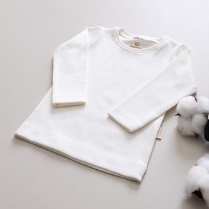 Camiseta Ribana off white 100% algodão confortavel unissex le coeur outono inverno varejo minimalista estiloso basico pratico leve moda bebe baby clean moderno inverno