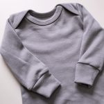 enxoval para bebe lista de enxoval maternidade dicas de maternidade mamae de primeira viagem recem nasciso puerperio amamentacao duvidas sobre maternidade gravidez parto cesaria parto natural dicas para o sono do bebe dicas de amamentacao primeiros passos do bebe macacão infantil, macacão bebe, malha 100% algodão, verão, baby, site confiável, primavera verão, peças infantis, moda infantil, roupa de criança, conjunto body manga curta infantil, unissex, le coeur, minimalista, Roupas de bebê, Roupas infantis, Moda bebê, Roupas para recém-nascido, loja de bebê online, Conjuntos de bebê, Roupa de bebê a preço acessível, Roupas de bebê em promoção, Roupas de bebê para o verão, Conjuntos de roupas de bebê, Roupas de bebê meia estação, Roupa que cresce junto com o bebê, calça para bebê, Macacão para bebê Camiseta bebê, Roupas de bebê Fáceis de trocar, Body bebê, Calça bebê, macacão com pezinho, Saída de maternidade, Roupa de bebê para sair da maternidade, Roupa para neném, Peças para neném maternidade sapatinho de bebe mantinha de bebe roupa de bebe menino roupa de bebe menina touca para bebe gorro para bebe pecas para aquecer o bebe inverno roupas de inverno para bebe Kit maternidade enxoval bebe completo kit bodyv e calça bebe kit saida de maternidade kit roupas de recem nascido calça bebe suedine algodao roupa de bebe confortavel enxoval bebe roupas infantis roupas para bebes preço calça bebe roupas personalizadas roupas de maternidade roupa de bebe confortaveis calça de bebe unissex