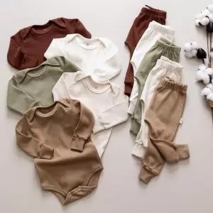 enxoval para bebe lista de enxoval maternidade dicas de maternidade mamae de primeira viagem recem nasciso puerperio amamentacao duvidas sobre maternidade gravidez parto cesaria parto natural dicas para o sono do bebe dicas de amamentacao primeiros passos do bebe macacão infantil, macacão bebe, malha 100% algodão, verão, baby, site confiável, primavera verão, peças infantis, moda infantil, roupa de criança, conjunto body manga curta infantil, unissex, le coeur, minimalista, Roupas de bebê, Roupas infantis, Moda bebê, Roupas para recém-nascido, loja de bebê online, Conjuntos de bebê, Roupa de bebê a preço acessível, Roupas de bebê em promoção, Roupas de bebê para o verão, Conjuntos de roupas de bebê, Roupas de bebê meia estação, Roupa que cresce junto com o bebê, calça para bebê, Macacão para bebê Camiseta bebê, Roupas de bebê Fáceis de trocar, Body bebê, Calça bebê, macacão com pezinho, Saída de maternidade, Roupa de bebê para sair da maternidade, Roupa para neném, Peças para neném maternidade sapatinho de bebe mantinha de bebe roupa de bebe menino roupa de bebe menina touca para bebe gorro para bebe pecas para aquecer o bebe inverno roupas de inverno para bebe Kit maternidade enxoval bebe completo kit bodyv e calça bebe kit saida de maternidade kit roupas de recem nascido