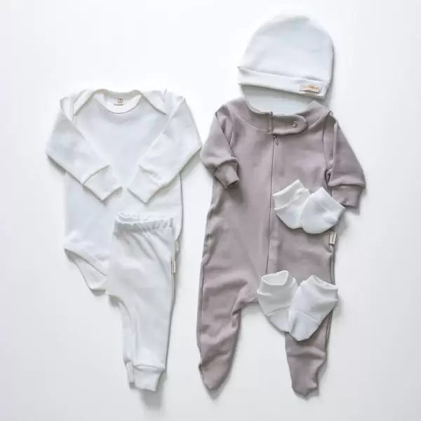 lista de enxoval para maternidade lista maternidade enxoval bebe saida de maternidade mala de maternidade looks para bebe roupas de verao para bebe roupinhas fresquinhas para bebes 100 algodao malha algodao malha antialergica malha ecologica enxoval para bebe lista de enxoval maternidade dicas de maternidade mamae de primeira viagem recem nasciso puerperio amamentacao duvidas sobre maternidade gravidez parto cesaria parto natural dicas para o sono do bebe dicas de amamentacao primeiros passos do bebe macacão infantil, macacão bebe, malha 100% algodão, verão, baby, site confiável, primavera verão, peças infantis, moda infantil, roupa de criança, conjunto body manga curta infantil, unissex, le coeur, minimalista, Roupas de bebê, Roupas infantis, Moda bebê, Roupas para recém-nascido, loja de bebê online, Conjuntos de bebê, Roupa de bebê a preço acessível, Roupas de bebê em promoção, Roupas de bebê para o verão, Conjuntos de roupas de bebê, Roupas de bebê meia estação, Roupa que cresce junto com o bebê, calça para bebê, Macacão para bebê Camiseta bebê, Roupas de bebê Fáceis de trocar, Body bebê, Calça bebê, macacão com pezinho, Saída de maternidade, Roupa de bebê para sair da maternidade, Roupa para neném, Peças para neném maternidade sapatinho de bebe mantinha de bebe roupa de bebe menino roupa de bebe menina touca para bebe gorro para bebe pecas para aquecer o bebe inverno roupas de inverno para bebe Kit maternidade enxoval bebe completo kit bodyv e calça bebe kit saida de maternidade kit roupas de recem nascido calça bebe suedine algodao roupa de bebe confortavel enxoval bebe roupas infantis roupas para bebes preço calça bebe roupas personalizadas roupas de maternidade roupa de bebe confortaveis calça de bebe unissex