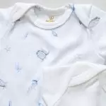 enxoval para bebe lista de enxoval maternidade dicas de maternidade mamae de primeira viagem recem nasciso puerperio amamentacao duvidas sobre maternidade gravidez parto cesaria parto natural dicas para o sono do bebe dicas de amamentacao primeiros passos do bebe macacão infantil, macacão bebe, malha 100% algodão, verão, baby, site confiável, primavera verão, peças infantis, moda infantil, roupa de criança, conjunto body manga curta infantil, unissex, le coeur, minimalista, Roupas de bebê, Roupas infantis, Moda bebê, Roupas para recém-nascido, loja de bebê online, Conjuntos de bebê, Roupa de bebê a preço acessível, Roupas de bebê em promoção, Roupas de bebê para o verão, Conjuntos de roupas de bebê, Roupas de bebê meia estação, Roupa que cresce junto com o bebê, calça para bebê, Macacão para bebê Camiseta bebê, Roupas de bebê Fáceis de trocar, Body bebê, Calça bebê, macacão com pezinho, Saída de maternidade, Roupa de bebê para sair da maternidade, Roupa para neném, Peças para neném maternidade sapatinho de bebe mantinha de bebe roupa de bebe menino roupa de bebe menina touca para bebe gorro para bebe pecas para aquecer o bebe inverno roupas de inverno para bebe Kit maternidade enxoval bebe completo kit bodyv e calça bebe kit saida de maternidade kit roupas de recem nascido calça bebe suedine algodao roupa de bebe confortavel enxoval bebe roupas infantis roupas para bebes preço calça bebe roupas personalizadas roupas de maternidade roupa de bebe confortaveis calça de bebe unissex