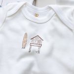 enxoval para bebe lista de enxoval maternidade dicas de maternidade mamae de primeira viagem recem nasciso puerperio amamentacao duvidas sobre maternidade gravidez parto cesaria parto natural dicas para o sono do bebe dicas de amamentacao primeiros passos do bebe macacão infantil, macacão bebe, malha 100% algodão, verão, baby, site confiável, primavera verão, peças infantis, moda infantil, roupa de criança, conjunto body manga curta infantil, unissex, le coeur, minimalista, Roupas de bebê, Roupas infantis, Moda bebê, Roupas para recém-nascido, loja de bebê online, Conjuntos de bebê, Roupa de bebê a preço acessível, Roupas de bebê em promoção, Roupas de bebê para o verão, Conjuntos de roupas de bebê, Roupas de bebê meia estação, Roupa que cresce junto com o bebê, calça para bebê, Macacão para bebê Camiseta bebê, Roupas de bebê Fáceis de trocar, Body bebê, Calça bebê, macacão com pezinho, Saída de maternidade, Roupa de bebê para sair da maternidade, Roupa para neném, Peças para neném maternidade sapatinho de bebe mantinha de bebe roupa de bebe menino roupa de bebe menina touca para bebe gorro para bebe pecas para aquecer o bebe inverno roupas de inverno para bebe Kit maternidade enxoval bebe completo kit bodyv e calça bebe kit saida de maternidade kit roupas de recem nascido calça bebe suedine algodao roupa de bebe confortavel enxoval bebe roupas infantis roupas para bebes preço calça bebe roupas personalizadas roupas de maternidade roupa de bebe confortaveis calça de bebe unissex