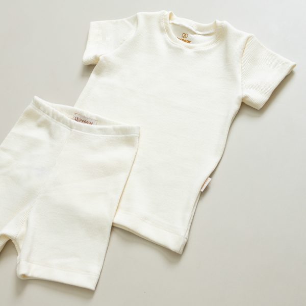 enxoval para bebê, lista de enxoval maternidade, dicas de maternidade, mamãe de primeira viagem, recém-nascido, puerpério, amamentação, dúvidas sobre maternidade, gravidez, parto, cesárea, parto natural, dicas para o sono do bebê, primeiros passos do bebê, macacão infantil, macacão bebê, malha 100% algodão, verão, primavera verão, baby, site confiável, peças infantis, moda infantil, roupa de criança, conjunto body manga curta infantil, unissex, Le Coeur, minimalista, roupas de bebê, roupas infantis, moda bebê, roupas para recém-nascido, loja de bebê online, conjuntos de bebê, roupa de bebê a preço acessível, roupas de bebê em promoção, roupas de bebê para o verão, conjuntos de roupas de bebê, roupas de bebê meia estação, roupa que cresce junto com o bebê, calça para bebê, macacão para bebê, camiseta bebê, roupas de bebê fáceis de trocar, body bebê, calça bebê, macacão com pezinho, saída de maternidade, roupa de bebê para sair da maternidade, roupa para neném, peças para neném maternidade, sapatinho de bebê, mantinha de bebê, roupa de bebê menino, roupa de bebê menina, touca para bebê, gorro para bebê, peças para aquecer o bebê, inverno, roupas de inverno para bebê, kit maternidade, enxoval bebê completo, kit body e calça bebê, kit saída de maternidade, kit roupas de recém-nascido, calça bebê suedine algodão, roupa de bebê confortável, enxoval bebê, roupas infantis, roupas para bebês preço, calça bebê, roupas personalizadas, roupas de maternidade, roupas de bebê confortáveis, calça de bebê unissex, ideias para mesversário, dicas de amamentação, quarto de bebê, decoração para quarto de bebê, malha leve e respirável, feito em algodão, confortável, maciez, moderna e estilosa, peças meia estação, enxoval completo para bebê, o que levar na mala da maternidade, lista enxoval maternidade atualizada, enxoval prático para recém-nascido, itens essenciais do enxoval, enxoval para mamãe e bebê, bolsa maternidade organizada, maternidade real, maternidade leve, maternidade na prática, dicas para mamães de primeira viagem, cuidados com o bebê recém-nascido, o que comprar antes do nascimento, roupinhas para maternidade, enxoval minimalista, enxoval sustentável para bebê, roupas fresquinhas para bebê, moda bebê verão, roupa leve para dias quentes, conjuntinho de verão bebê, roupas de bebê respiráveis, tecidos leves para o calor, roupas de bebê para meia-estação, looks de verão para bebê, conforto térmico para o bebê, roupa de bebê para clima quente, kit verão bebê, looks básicos de verão, roupas de bebê para passear, roupas de bebê para o dia a dia, roupas de bebê 100% algodão, algodão macio para bebê, roupas de bebê hipoalergênicas, tecidos naturais para bebê, roupas sem poliéster, malha respirável para bebê, roupas seguras para a pele do bebê, conforto e maciez para o bebê, roupas que não irritam a pele, roupas duráveis e confortáveis, roupas que acompanham o crescimento, qualidade premium infantil, roupas com toque suave, body de algodão para bebê, body manga curta bebê verão, calça bebê algodão, macacão leve para recém-nascido, conjunto bebê minimalista, roupas básicas para bebê, roupas neutras unissex, roupinhas para bebê menino e menina, kit body e calça bebê, kit roupas para recém-nascido, saída maternidade algodão, roupas práticas para trocar, roupas para o enxoval do bebê, roupas para dormir o bebê, pijaminha bebê, roupa para o bebê dormir confortável, amor em cada detalhe, feito com carinho para o bebê, cada fase com conforto, roupas para momentos especiais, estilo minimalista infantil, conforto que abraça, roupas que acompanham o crescimento, moda infantil afetiva, roupas pensadas para o dia a dia da mamãe.