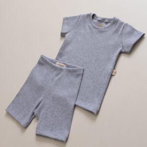 enxoval para bebê, lista de enxoval maternidade, dicas de maternidade, mamãe de primeira viagem, recém-nascido, puerpério, amamentação, dúvidas sobre maternidade, gravidez, parto, cesárea, parto natural, dicas para o sono do bebê, primeiros passos do bebê, macacão infantil, macacão bebê, malha 100% algodão, verão, primavera verão, baby, site confiável, peças infantis, moda infantil, roupa de criança, conjunto body manga curta infantil, unissex, Le Coeur, minimalista, roupas de bebê, roupas infantis, moda bebê, roupas para recém-nascido, loja de bebê online, conjuntos de bebê, roupa de bebê a preço acessível, roupas de bebê em promoção, roupas de bebê para o verão, conjuntos de roupas de bebê, roupas de bebê meia estação, roupa que cresce junto com o bebê, calça para bebê, macacão para bebê, camiseta bebê, roupas de bebê fáceis de trocar, body bebê, calça bebê, macacão com pezinho, saída de maternidade, roupa de bebê para sair da maternidade, roupa para neném, peças para neném maternidade, sapatinho de bebê, mantinha de bebê, roupa de bebê menino, roupa de bebê menina, touca para bebê, gorro para bebê, peças para aquecer o bebê, inverno, roupas de inverno para bebê, kit maternidade, enxoval bebê completo, kit body e calça bebê, kit saída de maternidade, kit roupas de recém-nascido, calça bebê suedine algodão, roupa de bebê confortável, enxoval bebê, roupas infantis, roupas para bebês preço, calça bebê, roupas personalizadas, roupas de maternidade, roupas de bebê confortáveis, calça de bebê unissex, ideias para mesversário, dicas de amamentação, quarto de bebê, decoração para quarto de bebê, malha leve e respirável, feito em algodão, confortável, maciez, moderna e estilosa, peças meia estação, enxoval completo para bebê, o que levar na mala da maternidade, lista enxoval maternidade atualizada, enxoval prático para recém-nascido, itens essenciais do enxoval, enxoval para mamãe e bebê, bolsa maternidade organizada, maternidade real, maternidade leve, maternidade na prática, dicas para mamães de primeira viagem, cuidados com o bebê recém-nascido, o que comprar antes do nascimento, roupinhas para maternidade, enxoval minimalista, enxoval sustentável para bebê, roupas fresquinhas para bebê, moda bebê verão, roupa leve para dias quentes, conjuntinho de verão bebê, roupas de bebê respiráveis, tecidos leves para o calor, roupas de bebê para meia-estação, looks de verão para bebê, conforto térmico para o bebê, roupa de bebê para clima quente, kit verão bebê, looks básicos de verão, roupas de bebê para passear, roupas de bebê para o dia a dia, roupas de bebê 100% algodão, algodão macio para bebê, roupas de bebê hipoalergênicas, tecidos naturais para bebê, roupas sem poliéster, malha respirável para bebê, roupas seguras para a pele do bebê, conforto e maciez para o bebê, roupas que não irritam a pele, roupas duráveis e confortáveis, roupas que acompanham o crescimento, qualidade premium infantil, roupas com toque suave, body de algodão para bebê, body manga curta bebê verão, calça bebê algodão, macacão leve para recém-nascido, conjunto bebê minimalista, roupas básicas para bebê, roupas neutras unissex, roupinhas para bebê menino e menina, kit body e calça bebê, kit roupas para recém-nascido, saída maternidade algodão, roupas práticas para trocar, roupas para o enxoval do bebê, roupas para dormir o bebê, pijaminha bebê, roupa para o bebê dormir confortável, amor em cada detalhe, feito com carinho para o bebê, cada fase com conforto, roupas para momentos especiais, estilo minimalista infantil, conforto que abraça, roupas que acompanham o crescimento, moda infantil afetiva, roupas pensadas para o dia a dia da mamãe.