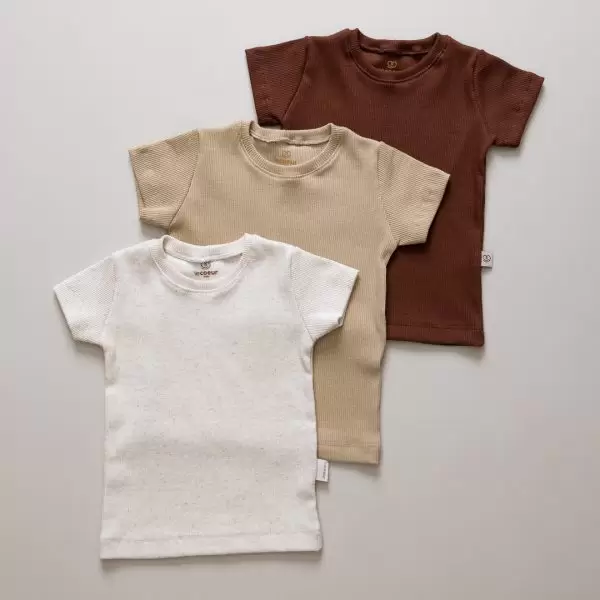 Kit 3 Camisetas para Bebê - T-Shirt Unissex enxoval para bebe lista de enxoval maternidade dicas de maternidade mamae de primeira viagem recem nasciso puerperio amamentacao duvidas sobre maternidade gravidez parto cesaria parto natural dicas para o sono do bebe dicas de amamentacao primeiros passos do bebe macacão infantil, macacão bebe, malha 100% algodão, verão, baby, site confiável, primavera verão, peças infantis, moda infantil, roupa de criança, conjunto body manga curta infantil, unissex, le coeur, minimalista, Roupas de bebê, Roupas infantis, Moda bebê, Roupas para recém-nascido, loja de bebê online, Conjuntos de bebê, Roupa de bebê a preço acessível, Roupas de bebê em promoção, Roupas de bebê para o verão, Conjuntos de roupas de bebê, Roupas de bebê meia estação, Roupa que cresce junto com o bebê, calça para bebê, Macacão para bebê Camiseta bebê, Roupas de bebê Fáceis de trocar, Body bebê, Calça bebê, macacão com pezinho, Saída de maternidade, Roupa de bebê para sair da maternidade, Roupa para neném, Peças para neném maternidade sapatinho de bebe mantinha de bebe roupa de bebe menino roupa de bebe menina touca para bebe gorro para bebe pecas para aquecer o bebe inverno roupas de inverno para bebe Kit maternidade enxoval bebe completo kit bodyv e calça bebe kit saida de maternidade kit roupas de recem nascido calça bebe suedine algodao roupa de bebe confortavel enxoval bebe roupas infantis roupas para bebes preço calça bebe roupas personalizadas roupas de maternidade roupa de bebe confortaveis calça de bebe unissex mala de bebe saida de maternidade saida maternidade cha revelacao temas para cha revelaçao temas de aniversario de bebe enxoval para bebe enxoval completo bebe prematuro bebe recem nascido dicas de amamentaçao exames na gravidez o que evitar na gravidezenxoval para bebe lista de enxoval maternidade dicas de maternidade mamae de primeira viagem recem nasciso puerperio amamentacao duvidas sobre maternidade gravidez parto cesaria parto natural dicas para o sono do bebe dicas de amamentacao primeiros passos do bebe macacão infantil, macacão bebe, malha 100% algodão, verão, baby, site confiável, primavera verão, peças infantis, moda infantil, roupa de criança, conjunto body manga curta infantil, unissex, le coeur, minimalista, Roupas de bebê, Roupas infantis, Moda bebê, Roupas para recém-nascido, loja de bebê online, Conjuntos de bebê, Roupa de bebê a preço acessível, Roupas de bebê em promoção, Roupas de bebê para o verão, Conjuntos de roupas de bebê, Roupas de bebê meia estação, Roupa que cresce junto com o bebê, calça para bebê, Macacão para bebê Camiseta bebê, Roupas de bebê Fáceis de trocar, Body bebê, Calça bebê, macacão com pezinho, Saída de maternidade, Roupa de bebê para sair da maternidade, Roupa para neném, Peças para neném maternidade sapatinho de bebe mantinha de bebe roupa de bebe menino roupa de bebe menina touca para bebe gorro para bebe pecas para aquecer o bebe inverno roupas de inverno para bebe Kit maternidade enxoval bebe completo kit bodyv e calça bebe kit saida de maternidade kit roupas de recem nascido calça bebe suedine algodao roupa de bebe confortavel enxoval bebe roupas infantis roupas para bebes preço calça bebe roupas personalizadas roupas de maternidade roupa de bebe confortaveis calça de bebe unissex mala de bebe saida de maternidade saida maternidade cha revelacao temas para cha revelaçao temas de aniversario de bebe enxoval para bebe enxoval completo bebe prematuro bebe recem nascido dicas de amamentaçao exames na gravidez o que evitar na gravidez