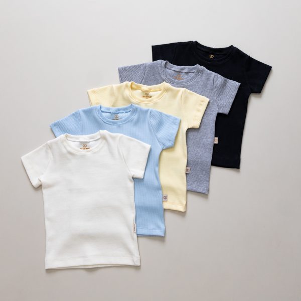 Kit 5 Camisetas para Bebê - T-Shirt Unissex enxoval para bebê, lista de enxoval maternidade, dicas de maternidade, mamãe de primeira viagem, recém-nascido, puerpério, amamentação, dúvidas sobre maternidade, gravidez, parto, cesárea, parto natural, dicas para o sono do bebê, primeiros passos do bebê, macacão infantil, macacão bebê, malha 100% algodão, verão, primavera verão, baby, site confiável, peças infantis, moda infantil, roupa de criança, conjunto body manga curta infantil, unissex, Le Coeur, minimalista, roupas de bebê, roupas infantis, moda bebê, roupas para recém-nascido, loja de bebê online, conjuntos de bebê, roupa de bebê a preço acessível, roupas de bebê em promoção, roupas de bebê para o verão, conjuntos de roupas de bebê, roupas de bebê meia estação, roupa que cresce junto com o bebê, calça para bebê, macacão para bebê, camiseta bebê, roupas de bebê fáceis de trocar, body bebê, calça bebê, macacão com pezinho, saída de maternidade, roupa de bebê para sair da maternidade, roupa para neném, peças para neném maternidade, sapatinho de bebê, mantinha de bebê, roupa de bebê menino, roupa de bebê menina, touca para bebê, gorro para bebê, peças para aquecer o bebê, inverno, roupas de inverno para bebê, kit maternidade, enxoval bebê completo, kit body e calça bebê, kit saída de maternidade, kit roupas de recém-nascido, calça bebê suedine algodão, roupa de bebê confortável, enxoval bebê, roupas infantis, roupas para bebês preço, calça bebê, roupas personalizadas, roupas de maternidade, roupas de bebê confortáveis, calça de bebê unissex, ideias para mesversário, dicas de amamentação, quarto de bebê, decoração para quarto de bebê, malha leve e respirável, feito em algodão, confortável, maciez, moderna e estilosa, peças meia estação, enxoval completo para bebê, o que levar na mala da maternidade, lista enxoval maternidade atualizada, enxoval prático para recém-nascido, itens essenciais do enxoval, enxoval para mamãe e bebê, bolsa maternidade organizada, maternidade real, maternidade leve, maternidade na prática, dicas para mamães de primeira viagem, cuidados com o bebê recém-nascido, o que comprar antes do nascimento, roupinhas para maternidade, enxoval minimalista, enxoval sustentável para bebê, roupas fresquinhas para bebê, moda bebê verão, roupa leve para dias quentes, conjuntinho de verão bebê, roupas de bebê respiráveis, tecidos leves para o calor, roupas de bebê para meia-estação, looks de verão para bebê, conforto térmico para o bebê, roupa de bebê para clima quente, kit verão bebê, looks básicos de verão, roupas de bebê para passear, roupas de bebê para o dia a dia, roupas de bebê 100% algodão, algodão macio para bebê, roupas de bebê hipoalergênicas, tecidos naturais para bebê, roupas sem poliéster, malha respirável para bebê, roupas seguras para a pele do bebê, conforto e maciez para o bebê, roupas que não irritam a pele, roupas duráveis e confortáveis, roupas que acompanham o crescimento, qualidade premium infantil, roupas com toque suave, body de algodão para bebê, body manga curta bebê verão, calça bebê algodão, macacão leve para recém-nascido, conjunto bebê minimalista, roupas básicas para bebê, roupas neutras unissex, roupinhas para bebê menino e menina, kit body e calça bebê, kit roupas para recém-nascido, saída maternidade algodão, roupas práticas para trocar, roupas para o enxoval do bebê, roupas para dormir o bebê, pijaminha bebê, roupa para o bebê dormir confortável, amor em cada detalhe, feito com carinho para o bebê, cada fase com conforto, roupas para momentos especiais, estilo minimalista infantil, conforto que abraça, roupas que acompanham o crescimento, moda infantil afetiva, roupas pensadas para o dia a dia da mamãe.