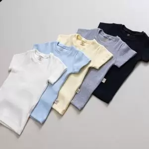 enxoval para bebê, lista de enxoval maternidade, dicas de maternidade, mamãe de primeira viagem, recém-nascido, puerpério, amamentação, dúvidas sobre maternidade, gravidez, parto, cesárea, parto natural, dicas para o sono do bebê, primeiros passos do bebê, macacão infantil, macacão bebê, malha 100% algodão, verão, primavera verão, baby, site confiável, peças infantis, moda infantil, roupa de criança, conjunto body manga curta infantil, unissex, Le Coeur, minimalista, roupas de bebê, roupas infantis, moda bebê, roupas para recém-nascido, loja de bebê online, conjuntos de bebê, roupa de bebê a preço acessível, roupas de bebê em promoção, roupas de bebê para o verão, conjuntos de roupas de bebê, roupas de bebê meia estação, roupa que cresce junto com o bebê, calça para bebê, macacão para bebê, camiseta bebê, roupas de bebê fáceis de trocar, body bebê, calça bebê, macacão com pezinho, saída de maternidade, roupa de bebê para sair da maternidade, roupa para neném, peças para neném maternidade, sapatinho de bebê, mantinha de bebê, roupa de bebê menino, roupa de bebê menina, touca para bebê, gorro para bebê, peças para aquecer o bebê, inverno, roupas de inverno para bebê, kit maternidade, enxoval bebê completo, kit body e calça bebê, kit saída de maternidade, kit roupas de recém-nascido, calça bebê suedine algodão, roupa de bebê confortável, enxoval bebê, roupas infantis, roupas para bebês preço, calça bebê, roupas personalizadas, roupas de maternidade, roupas de bebê confortáveis, calça de bebê unissex, ideias para mesversário, dicas de amamentação, quarto de bebê, decoração para quarto de bebê, malha leve e respirável, feito em algodão, confortável, maciez, moderna e estilosa, peças meia estação, enxoval completo para bebê, o que levar na mala da maternidade, lista enxoval maternidade atualizada, enxoval prático para recém-nascido, itens essenciais do enxoval, enxoval para mamãe e bebê, bolsa maternidade organizada, maternidade real, maternidade leve, maternidade na prática, dicas para mamães de primeira viagem, cuidados com o bebê recém-nascido, o que comprar antes do nascimento, roupinhas para maternidade, enxoval minimalista, enxoval sustentável para bebê, roupas fresquinhas para bebê, moda bebê verão, roupa leve para dias quentes, conjuntinho de verão bebê, roupas de bebê respiráveis, tecidos leves para o calor, roupas de bebê para meia-estação, looks de verão para bebê, conforto térmico para o bebê, roupa de bebê para clima quente, kit verão bebê, looks básicos de verão, roupas de bebê para passear, roupas de bebê para o dia a dia, roupas de bebê 100% algodão, algodão macio para bebê, roupas de bebê hipoalergênicas, tecidos naturais para bebê, roupas sem poliéster, malha respirável para bebê, roupas seguras para a pele do bebê, conforto e maciez para o bebê, roupas que não irritam a pele, roupas duráveis e confortáveis, roupas que acompanham o crescimento, qualidade premium infantil, roupas com toque suave, body de algodão para bebê, body manga curta bebê verão, calça bebê algodão, macacão leve para recém-nascido, conjunto bebê minimalista, roupas básicas para bebê, roupas neutras unissex, roupinhas para bebê menino e menina, kit body e calça bebê, kit roupas para recém-nascido, saída maternidade algodão, roupas práticas para trocar, roupas para o enxoval do bebê, roupas para dormir o bebê, pijaminha bebê, roupa para o bebê dormir confortável, amor em cada detalhe, feito com carinho para o bebê, cada fase com conforto, roupas para momentos especiais, estilo minimalista infantil, conforto que abraça, roupas que acompanham o crescimento, moda infantil afetiva, roupas pensadas para o dia a dia da mamãe.