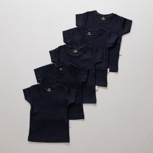 Kit 5 Camisetas para Bebê - T-Shirt Unissex enxoval para bebê, lista de enxoval maternidade, dicas de maternidade, mamãe de primeira viagem, recém-nascido, puerpério, amamentação, dúvidas sobre maternidade, gravidez, parto, cesárea, parto natural, dicas para o sono do bebê, primeiros passos do bebê, macacão infantil, macacão bebê, malha 100% algodão, verão, primavera verão, baby, site confiável, peças infantis, moda infantil, roupa de criança, conjunto body manga curta infantil, unissex, Le Coeur, minimalista, roupas de bebê, roupas infantis, moda bebê, roupas para recém-nascido, loja de bebê online, conjuntos de bebê, roupa de bebê a preço acessível, roupas de bebê em promoção, roupas de bebê para o verão, conjuntos de roupas de bebê, roupas de bebê meia estação, roupa que cresce junto com o bebê, calça para bebê, macacão para bebê, camiseta bebê, roupas de bebê fáceis de trocar, body bebê, calça bebê, macacão com pezinho, saída de maternidade, roupa de bebê para sair da maternidade, roupa para neném, peças para neném maternidade, sapatinho de bebê, mantinha de bebê, roupa de bebê menino, roupa de bebê menina, touca para bebê, gorro para bebê, peças para aquecer o bebê, inverno, roupas de inverno para bebê, kit maternidade, enxoval bebê completo, kit body e calça bebê, kit saída de maternidade, kit roupas de recém-nascido, calça bebê suedine algodão, roupa de bebê confortável, enxoval bebê, roupas infantis, roupas para bebês preço, calça bebê, roupas personalizadas, roupas de maternidade, roupas de bebê confortáveis, calça de bebê unissex, ideias para mesversário, dicas de amamentação, quarto de bebê, decoração para quarto de bebê, malha leve e respirável, feito em algodão, confortável, maciez, moderna e estilosa, peças meia estação, enxoval completo para bebê, o que levar na mala da maternidade, lista enxoval maternidade atualizada, enxoval prático para recém-nascido, itens essenciais do enxoval, enxoval para mamãe e bebê, bolsa maternidade organizada, maternidade real, maternidade leve, maternidade na prática, dicas para mamães de primeira viagem, cuidados com o bebê recém-nascido, o que comprar antes do nascimento, roupinhas para maternidade, enxoval minimalista, enxoval sustentável para bebê, roupas fresquinhas para bebê, moda bebê verão, roupa leve para dias quentes, conjuntinho de verão bebê, roupas de bebê respiráveis, tecidos leves para o calor, roupas de bebê para meia-estação, looks de verão para bebê, conforto térmico para o bebê, roupa de bebê para clima quente, kit verão bebê, looks básicos de verão, roupas de bebê para passear, roupas de bebê para o dia a dia, roupas de bebê 100% algodão, algodão macio para bebê, roupas de bebê hipoalergênicas, tecidos naturais para bebê, roupas sem poliéster, malha respirável para bebê, roupas seguras para a pele do bebê, conforto e maciez para o bebê, roupas que não irritam a pele, roupas duráveis e confortáveis, roupas que acompanham o crescimento, qualidade premium infantil, roupas com toque suave, body de algodão para bebê, body manga curta bebê verão, calça bebê algodão, macacão leve para recém-nascido, conjunto bebê minimalista, roupas básicas para bebê, roupas neutras unissex, roupinhas para bebê menino e menina, kit body e calça bebê, kit roupas para recém-nascido, saída maternidade algodão, roupas práticas para trocar, roupas para o enxoval do bebê, roupas para dormir o bebê, pijaminha bebê, roupa para o bebê dormir confortável, amor em cada detalhe, feito com carinho para o bebê, cada fase com conforto, roupas para momentos especiais, estilo minimalista infantil, conforto que abraça, roupas que acompanham o crescimento, moda infantil afetiva, roupas pensadas para o dia a dia da mamãe.