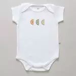 enxoval para bebê, lista de enxoval maternidade, dicas de maternidade, mamãe de primeira viagem, recém-nascido, puerpério, amamentação, dúvidas sobre maternidade, gravidez, parto, cesárea, parto natural, dicas para o sono do bebê, primeiros passos do bebê, macacão infantil, macacão bebê, malha 100% algodão, verão, primavera verão, baby, site confiável, peças infantis, moda infantil, roupa de criança, conjunto body manga curta infantil, unissex, Le Coeur, minimalista, roupas de bebê, roupas infantis, moda bebê, roupas para recém-nascido, loja de bebê online, conjuntos de bebê, roupa de bebê a preço acessível, roupas de bebê em promoção, roupas de bebê para o verão, conjuntos de roupas de bebê, roupas de bebê meia estação, roupa que cresce junto com o bebê, calça para bebê, macacão para bebê, camiseta bebê, roupas de bebê fáceis de trocar, body bebê, calça bebê, macacão com pezinho, saída de maternidade, roupa de bebê para sair da maternidade, roupa para neném, peças para neném maternidade, sapatinho de bebê, mantinha de bebê, roupa de bebê menino, roupa de bebê menina, touca para bebê, gorro para bebê, peças para aquecer o bebê, inverno, roupas de inverno para bebê, kit maternidade, enxoval bebê completo, kit body e calça bebê, kit saída de maternidade, kit roupas de recém-nascido, calça bebê suedine algodão, roupa de bebê confortável, enxoval bebê, roupas infantis, roupas para bebês preço, calça bebê, roupas personalizadas, roupas de maternidade, roupas de bebê confortáveis, calça de bebê unissex, ideias para mesversário, dicas de amamentação, quarto de bebê, decoração para quarto de bebê, malha leve e respirável, feito em algodão, confortável, maciez, moderna e estilosa, peças meia estação, enxoval completo para bebê, o que levar na mala da maternidade, lista enxoval maternidade atualizada, enxoval prático para recém-nascido, itens essenciais do enxoval, enxoval para mamãe e bebê, bolsa maternidade organizada, maternidade real, maternidade leve, maternidade na prática, dicas para mamães de primeira viagem, cuidados com o bebê recém-nascido, o que comprar antes do nascimento, roupinhas para maternidade, enxoval minimalista, enxoval sustentável para bebê, roupas fresquinhas para bebê, moda bebê verão, roupa leve para dias quentes, conjuntinho de verão bebê, roupas de bebê respiráveis, tecidos leves para o calor, roupas de bebê para meia-estação, looks de verão para bebê, conforto térmico para o bebê, roupa de bebê para clima quente, kit verão bebê, looks básicos de verão, roupas de bebê para passear, roupas de bebê para o dia a dia, roupas de bebê 100% algodão, algodão macio para bebê, roupas de bebê hipoalergênicas, tecidos naturais para bebê, roupas sem poliéster, malha respirável para bebê, roupas seguras para a pele do bebê, conforto e maciez para o bebê, roupas que não irritam a pele, roupas duráveis e confortáveis, roupas que acompanham o crescimento, qualidade premium infantil, roupas com toque suave, body de algodão para bebê, body manga curta bebê verão, calça bebê algodão, macacão leve para recém-nascido, conjunto bebê minimalista, roupas básicas para bebê, roupas neutras unissex, roupinhas para bebê menino e menina, kit body e calça bebê, kit roupas para recém-nascido, saída maternidade algodão, roupas práticas para trocar, roupas para o enxoval do bebê, roupas para dormir o bebê, pijaminha bebê, roupa para o bebê dormir confortável, amor em cada detalhe, feito com carinho para o bebê, cada fase com conforto, roupas para momentos especiais, estilo minimalista infantil, conforto que abraça, roupas que acompanham o crescimento, moda infantil afetiva, roupas pensadas para o dia a dia da mamãe.