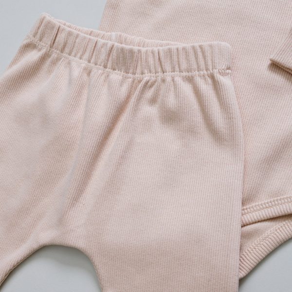 enxoval para bebe lista de enxoval maternidade dicas de maternidade mamae de primeira viagem recem nasciso puerperio amamentacao duvidas sobre maternidade gravidez parto cesaria parto natural dicas para o sono do bebe dicas de amamentacao primeiros passos do bebe macacão infantil, macacão bebe, malha 100% algodão, verão, baby, site confiável, primavera verão, peças infantis, moda infantil, roupa de criança, conjunto body manga curta infantil, unissex, le coeur, minimalista, Roupas de bebê, Roupas infantis, Moda bebê, Roupas para recém-nascido, loja de bebê online, Conjuntos de bebê, Roupa de bebê a preço acessível, Roupas de bebê em promoção, Roupas de bebê para o verão, Conjuntos de roupas de bebê, Roupas de bebê meia estação, Roupa que cresce junto com o bebê, calça para bebê, Macacão para bebê Camiseta bebê, Roupas de bebê Fáceis de trocar, Body bebê, Calça bebê, macacão com pezinho, Saída de maternidade, Roupa de bebê para sair da maternidade, Roupa para neném, Peças para neném maternidade sapatinho de bebe mantinha de bebe roupa de bebe menino roupa de bebe menina touca para bebe gorro para bebe pecas para aquecer o bebe inverno roupas de inverno para bebe o que levar na bolsa da maternidade o que o bebe mais usa nos primeiros dias leite materno amamentação doula dicas de amamentacao como amamentar dor pra amamentar meias para bebe mantas para bebe saida de maternidade sapatinhos de bebe enxoval bebe bolsa de bebe cha revelacao ideia de cha revelacao meia bebe touca bebe manta bebe sapatinho bebe