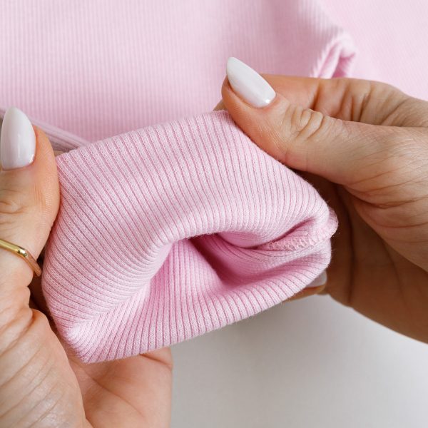 enxoval para bebê, lista de enxoval maternidade, dicas de maternidade, mamãe de primeira viagem, recém-nascido, puerpério, amamentação, dúvidas sobre maternidade, gravidez, parto, cesárea, parto natural, dicas para o sono do bebê, primeiros passos do bebê, macacão infantil, macacão bebê, malha 100% algodão, verão, primavera verão, baby, site confiável, peças infantis, moda infantil, roupa de criança, conjunto body manga curta infantil, unissex, Le Coeur, minimalista, roupas de bebê, roupas infantis, moda bebê, roupas para recém-nascido, loja de bebê online, conjuntos de bebê, roupa de bebê a preço acessível, roupas de bebê em promoção, roupas de bebê para o verão, conjuntos de roupas de bebê, roupas de bebê meia estação, roupa que cresce junto com o bebê, calça para bebê, macacão para bebê, camiseta bebê, roupas de bebê fáceis de trocar, body bebê, calça bebê, macacão com pezinho, saída de maternidade, roupa de bebê para sair da maternidade, roupa para neném, peças para neném maternidade, sapatinho de bebê, mantinha de bebê, roupa de bebê menino, roupa de bebê menina, touca para bebê, gorro para bebê, peças para aquecer o bebê, inverno, roupas de inverno para bebê, kit maternidade, enxoval bebê completo, kit body e calça bebê, kit saída de maternidade, kit roupas de recém-nascido, calça bebê suedine algodão, roupa de bebê confortável, enxoval bebê, roupas infantis, roupas para bebês preço, calça bebê, roupas personalizadas, roupas de maternidade, roupas de bebê confortáveis, calça de bebê unissex, ideias para mesversário, dicas de amamentação, quarto de bebê, decoração para quarto de bebê, malha leve e respirável, feito em algodão, confortável, maciez, moderna e estilosa, peças meia estação, enxoval completo para bebê, o que levar na mala da maternidade, lista enxoval maternidade atualizada, enxoval prático para recém-nascido, itens essenciais do enxoval, enxoval para mamãe e bebê, bolsa maternidade organizada, maternidade real, maternidade leve, maternidade na prática, dicas para mamães de primeira viagem, cuidados com o bebê recém-nascido, o que comprar antes do nascimento, roupinhas para maternidade, enxoval minimalista, enxoval sustentável para bebê, roupas fresquinhas para bebê, moda bebê verão, roupa leve para dias quentes, conjuntinho de verão bebê, roupas de bebê respiráveis, tecidos leves para o calor, roupas de bebê para meia-estação, looks de verão para bebê, conforto térmico para o bebê, roupa de bebê para clima quente, kit verão bebê, looks básicos de verão, roupas de bebê para passear, roupas de bebê para o dia a dia, roupas de bebê 100% algodão, algodão macio para bebê, roupas de bebê hipoalergênicas, tecidos naturais para bebê, roupas sem poliéster, malha respirável para bebê, roupas seguras para a pele do bebê, conforto e maciez para o bebê, roupas que não irritam a pele, roupas duráveis e confortáveis, roupas que acompanham o crescimento, qualidade premium infantil, roupas com toque suave, body de algodão para bebê, body manga curta bebê verão, calça bebê algodão, macacão leve para recém-nascido, conjunto bebê minimalista, roupas básicas para bebê, roupas neutras unissex, roupinhas para bebê menino e menina, kit body e calça bebê, kit roupas para recém-nascido, saída maternidade algodão, roupas práticas para trocar, roupas para o enxoval do bebê, roupas para dormir o bebê, pijaminha bebê, roupa para o bebê dormir confortável, amor em cada detalhe, feito com carinho para o bebê, cada fase com conforto, roupas para momentos especiais, estilo minimalista infantil, conforto que abraça, roupas que acompanham o crescimento, moda infantil afetiva, roupas pensadas para o dia a dia da mamãe.
