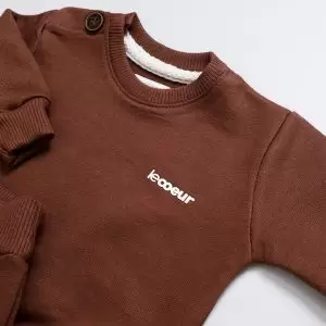 enxoval para bebê, lista de enxoval maternidade, dicas de maternidade, mamãe de primeira viagem, recém-nascido, puerpério, amamentação, dúvidas sobre maternidade, gravidez, parto, cesárea, parto natural, dicas para o sono do bebê, primeiros passos do bebê, macacão infantil, macacão bebê, malha 100% algodão, verão, primavera verão, baby, site confiável, peças infantis, moda infantil, roupa de criança, conjunto body manga curta infantil, unissex, Le Coeur, minimalista, roupas de bebê, roupas infantis, moda bebê, roupas para recém-nascido, loja de bebê online, conjuntos de bebê, roupa de bebê a preço acessível, roupas de bebê em promoção, roupas de bebê para o verão, conjuntos de roupas de bebê, roupas de bebê meia estação, roupa que cresce junto com o bebê, calça para bebê, macacão para bebê, camiseta bebê, roupas de bebê fáceis de trocar, body bebê, calça bebê, macacão com pezinho, saída de maternidade, roupa de bebê para sair da maternidade, roupa para neném, peças para neném maternidade, sapatinho de bebê, mantinha de bebê, roupa de bebê menino, roupa de bebê menina, touca para bebê, gorro para bebê, peças para aquecer o bebê, inverno, roupas de inverno para bebê, kit maternidade, enxoval bebê completo, kit body e calça bebê, kit saída de maternidade, kit roupas de recém-nascido, calça bebê suedine algodão, roupa de bebê confortável, enxoval bebê, roupas infantis, roupas para bebês preço, calça bebê, roupas personalizadas, roupas de maternidade, roupas de bebê confortáveis, calça de bebê unissex, ideias para mesversário, dicas de amamentação, quarto de bebê, decoração para quarto de bebê, malha leve e respirável, feito em algodão, confortável, maciez, moderna e estilosa, peças meia estação, enxoval completo para bebê, o que levar na mala da maternidade, lista enxoval maternidade atualizada, enxoval prático para recém-nascido, itens essenciais do enxoval, enxoval para mamãe e bebê, bolsa maternidade organizada, maternidade real, maternidade leve, maternidade na prática, dicas para mamães de primeira viagem, cuidados com o bebê recém-nascido, o que comprar antes do nascimento, roupinhas para maternidade, enxoval minimalista, enxoval sustentável para bebê, roupas fresquinhas para bebê, moda bebê verão, roupa leve para dias quentes, conjuntinho de verão bebê, roupas de bebê respiráveis, tecidos leves para o calor, roupas de bebê para meia-estação, looks de verão para bebê, conforto térmico para o bebê, roupa de bebê para clima quente, kit verão bebê, looks básicos de verão, roupas de bebê para passear, roupas de bebê para o dia a dia, roupas de bebê 100% algodão, algodão macio para bebê, roupas de bebê hipoalergênicas, tecidos naturais para bebê, roupas sem poliéster, malha respirável para bebê, roupas seguras para a pele do bebê, conforto e maciez para o bebê, roupas que não irritam a pele, roupas duráveis e confortáveis, roupas que acompanham o crescimento, qualidade premium infantil, roupas com toque suave, body de algodão para bebê, body manga curta bebê verão, calça bebê algodão, macacão leve para recém-nascido, conjunto bebê minimalista, roupas básicas para bebê, roupas neutras unissex, roupinhas para bebê menino e menina, kit body e calça bebê, kit roupas para recém-nascido, saída maternidade algodão, roupas práticas para trocar, roupas para o enxoval do bebê, roupas para dormir o bebê, pijaminha bebê, roupa para o bebê dormir confortável, amor em cada detalhe, feito com carinho para o bebê, cada fase com conforto, roupas para momentos especiais, estilo minimalista infantil, conforto que abraça, roupas que acompanham o crescimento, moda infantil afetiva, roupas pensadas para o dia a dia da mamãe.