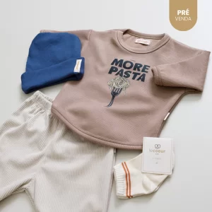 enxoval para bebê, lista de enxoval maternidade, dicas de maternidade, mamãe de primeira viagem, recém-nascido, puerpério, amamentação, dúvidas sobre maternidade, gravidez, parto, cesárea, parto natural, dicas para o sono do bebê, primeiros passos do bebê, macacão infantil, macacão bebê, malha 100% algodão, verão, primavera verão, baby, site confiável, peças infantis, moda infantil, roupa de criança, conjunto body manga curta infantil, unissex, Le Coeur, minimalista, roupas de bebê, roupas infantis, moda bebê, roupas para recém-nascido, loja de bebê online, conjuntos de bebê, roupa de bebê a preço acessível, roupas de bebê em promoção, roupas de bebê para o verão, conjuntos de roupas de bebê, roupas de bebê meia estação, roupa que cresce junto com o bebê, calça para bebê, macacão para bebê, camiseta bebê, roupas de bebê fáceis de trocar, body bebê, calça bebê, macacão com pezinho, saída de maternidade, roupa de bebê para sair da maternidade, roupa para neném, peças para neném maternidade, sapatinho de bebê, mantinha de bebê, roupa de bebê menino, roupa de bebê menina, touca para bebê, gorro para bebê, peças para aquecer o bebê, inverno, roupas de inverno para bebê, kit maternidade, enxoval bebê completo, kit body e calça bebê, kit saída de maternidade, kit roupas de recém-nascido, calça bebê suedine algodão, roupa de bebê confortável, enxoval bebê, roupas infantis, roupas para bebês preço, calça bebê, roupas personalizadas, roupas de maternidade, roupas de bebê confortáveis, calça de bebê unissex, ideias para mesversário, dicas de amamentação, quarto de bebê, decoração para quarto de bebê, malha leve e respirável, feito em algodão, confortável, maciez, moderna e estilosa, peças meia estação, enxoval completo para bebê, o que levar na mala da maternidade, lista enxoval maternidade atualizada, enxoval prático para recém-nascido, itens essenciais do enxoval, enxoval para mamãe e bebê, bolsa maternidade organizada, maternidade real, maternidade leve, maternidade na prática, dicas para mamães de primeira viagem, cuidados com o bebê recém-nascido, o que comprar antes do nascimento, roupinhas para maternidade, enxoval minimalista, enxoval sustentável para bebê, roupas fresquinhas para bebê, moda bebê verão, roupa leve para dias quentes, conjuntinho de verão bebê, roupas de bebê respiráveis, tecidos leves para o calor, roupas de bebê para meia-estação, looks de verão para bebê, conforto térmico para o bebê, roupa de bebê para clima quente, kit verão bebê, looks básicos de verão, roupas de bebê para passear, roupas de bebê para o dia a dia, roupas de bebê 100% algodão, algodão macio para bebê, roupas de bebê hipoalergênicas, tecidos naturais para bebê, roupas sem poliéster, malha respirável para bebê, roupas seguras para a pele do bebê, conforto e maciez para o bebê, roupas que não irritam a pele, roupas duráveis e confortáveis, roupas que acompanham o crescimento, qualidade premium infantil, roupas com toque suave, body de algodão para bebê, body manga curta bebê verão, calça bebê algodão, macacão leve para recém-nascido, conjunto bebê minimalista, roupas básicas para bebê, roupas neutras unissex, roupinhas para bebê menino e menina, kit body e calça bebê, kit roupas para recém-nascido, saída maternidade algodão, roupas práticas para trocar, roupas para o enxoval do bebê, roupas para dormir o bebê, pijaminha bebê, roupa para o bebê dormir confortável, amor em cada detalhe, feito com carinho para o bebê, cada fase com conforto, roupas para momentos especiais, estilo minimalista infantil, conforto que abraça, roupas que acompanham o crescimento, moda infantil afetiva, roupas pensadas para o dia a dia da mamãe.