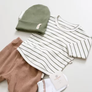 enxoval para bebê, lista de enxoval maternidade, dicas de maternidade, mamãe de primeira viagem, recém-nascido, puerpério, amamentação, dúvidas sobre maternidade, gravidez, parto, cesárea, parto natural, dicas para o sono do bebê, primeiros passos do bebê, macacão infantil, macacão bebê, malha 100% algodão, verão, primavera verão, baby, site confiável, peças infantis, moda infantil, roupa de criança, conjunto body manga curta infantil, unissex, Le Coeur, minimalista, roupas de bebê, roupas infantis, moda bebê, roupas para recém-nascido, loja de bebê online, conjuntos de bebê, roupa de bebê a preço acessível, roupas de bebê em promoção, roupas de bebê para o verão, conjuntos de roupas de bebê, roupas de bebê meia estação, roupa que cresce junto com o bebê, calça para bebê, macacão para bebê, camiseta bebê, roupas de bebê fáceis de trocar, body bebê, calça bebê, macacão com pezinho, saída de maternidade, roupa de bebê para sair da maternidade, roupa para neném, peças para neném maternidade, sapatinho de bebê, mantinha de bebê, roupa de bebê menino, roupa de bebê menina, touca para bebê, gorro para bebê, peças para aquecer o bebê, inverno, roupas de inverno para bebê, kit maternidade, enxoval bebê completo, kit body e calça bebê, kit saída de maternidade, kit roupas de recém-nascido, calça bebê suedine algodão, roupa de bebê confortável, enxoval bebê, roupas infantis, roupas para bebês preço, calça bebê, roupas personalizadas, roupas de maternidade, roupas de bebê confortáveis, calça de bebê unissex, ideias para mesversário, dicas de amamentação, quarto de bebê, decoração para quarto de bebê, malha leve e respirável, feito em algodão, confortável, maciez, moderna e estilosa, peças meia estação, enxoval completo para bebê, o que levar na mala da maternidade, lista enxoval maternidade atualizada, enxoval prático para recém-nascido, itens essenciais do enxoval, enxoval para mamãe e bebê, bolsa maternidade organizada, maternidade real, maternidade leve, maternidade na prática, dicas para mamães de primeira viagem, cuidados com o bebê recém-nascido, o que comprar antes do nascimento, roupinhas para maternidade, enxoval minimalista, enxoval sustentável para bebê, roupas fresquinhas para bebê, moda bebê verão, roupa leve para dias quentes, conjuntinho de verão bebê, roupas de bebê respiráveis, tecidos leves para o calor, roupas de bebê para meia-estação, looks de verão para bebê, conforto térmico para o bebê, roupa de bebê para clima quente, kit verão bebê, looks básicos de verão, roupas de bebê para passear, roupas de bebê para o dia a dia, roupas de bebê 100% algodão, algodão macio para bebê, roupas de bebê hipoalergênicas, tecidos naturais para bebê, roupas sem poliéster, malha respirável para bebê, roupas seguras para a pele do bebê, conforto e maciez para o bebê, roupas que não irritam a pele, roupas duráveis e confortáveis, roupas que acompanham o crescimento, qualidade premium infantil, roupas com toque suave, body de algodão para bebê, body manga curta bebê verão, calça bebê algodão, macacão leve para recém-nascido, conjunto bebê minimalista, roupas básicas para bebê, roupas neutras unissex, roupinhas para bebê menino e menina, kit body e calça bebê, kit roupas para recém-nascido, saída maternidade algodão, roupas práticas para trocar, roupas para o enxoval do bebê, roupas para dormir o bebê, pijaminha bebê, roupa para o bebê dormir confortável, amor em cada detalhe, feito com carinho para o bebê, cada fase com conforto, roupas para momentos especiais, estilo minimalista infantil, conforto que abraça, roupas que acompanham o crescimento, moda infantil afetiva, roupas pensadas para o dia a dia da mamãe.