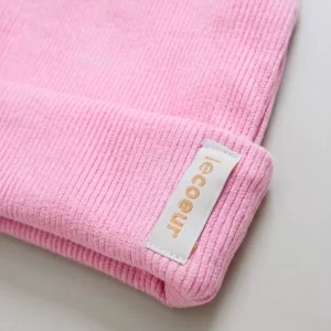 enxoval para bebê, lista de enxoval maternidade, dicas de maternidade, mamãe de primeira viagem, recém-nascido, puerpério, amamentação, dúvidas sobre maternidade, gravidez, parto, cesárea, parto natural, dicas para o sono do bebê, primeiros passos do bebê, macacão infantil, macacão bebê, malha 100% algodão, verão, primavera verão, baby, site confiável, peças infantis, moda infantil, roupa de criança, conjunto body manga curta infantil, unissex, Le Coeur, minimalista, roupas de bebê, roupas infantis, moda bebê, roupas para recém-nascido, loja de bebê online, conjuntos de bebê, roupa de bebê a preço acessível, roupas de bebê em promoção, roupas de bebê para o verão, conjuntos de roupas de bebê, roupas de bebê meia estação, roupa que cresce junto com o bebê, calça para bebê, macacão para bebê, camiseta bebê, roupas de bebê fáceis de trocar, body bebê, calça bebê, macacão com pezinho, saída de maternidade, roupa de bebê para sair da maternidade, roupa para neném, peças para neném maternidade, sapatinho de bebê, mantinha de bebê, roupa de bebê menino, roupa de bebê menina, touca para bebê, gorro para bebê, peças para aquecer o bebê, inverno, roupas de inverno para bebê, kit maternidade, enxoval bebê completo, kit body e calça bebê, kit saída de maternidade, kit roupas de recém-nascido, calça bebê suedine algodão, roupa de bebê confortável, enxoval bebê, roupas infantis, roupas para bebês preço, calça bebê, roupas personalizadas, roupas de maternidade, roupas de bebê confortáveis, calça de bebê unissex, ideias para mesversário, dicas de amamentação, quarto de bebê, decoração para quarto de bebê, malha leve e respirável, feito em algodão, confortável, maciez, moderna e estilosa, peças meia estação, enxoval completo para bebê, o que levar na mala da maternidade, lista enxoval maternidade atualizada, enxoval prático para recém-nascido, itens essenciais do enxoval, enxoval para mamãe e bebê, bolsa maternidade organizada, maternidade real, maternidade leve, maternidade na prática, dicas para mamães de primeira viagem, cuidados com o bebê recém-nascido, o que comprar antes do nascimento, roupinhas para maternidade, enxoval minimalista, enxoval sustentável para bebê, roupas fresquinhas para bebê, moda bebê verão, roupa leve para dias quentes, conjuntinho de verão bebê, roupas de bebê respiráveis, tecidos leves para o calor, roupas de bebê para meia-estação, looks de verão para bebê, conforto térmico para o bebê, roupa de bebê para clima quente, kit verão bebê, looks básicos de verão, roupas de bebê para passear, roupas de bebê para o dia a dia, roupas de bebê 100% algodão, algodão macio para bebê, roupas de bebê hipoalergênicas, tecidos naturais para bebê, roupas sem poliéster, malha respirável para bebê, roupas seguras para a pele do bebê, conforto e maciez para o bebê, roupas que não irritam a pele, roupas duráveis e confortáveis, roupas que acompanham o crescimento, qualidade premium infantil, roupas com toque suave, body de algodão para bebê, body manga curta bebê verão, calça bebê algodão, macacão leve para recém-nascido, conjunto bebê minimalista, roupas básicas para bebê, roupas neutras unissex, roupinhas para bebê menino e menina, kit body e calça bebê, kit roupas para recém-nascido, saída maternidade algodão, roupas práticas para trocar, roupas para o enxoval do bebê, roupas para dormir o bebê, pijaminha bebê, roupa para o bebê dormir confortável, amor em cada detalhe, feito com carinho para o bebê, cada fase com conforto, roupas para momentos especiais, estilo minimalista infantil, conforto que abraça, roupas que acompanham o crescimento, moda infantil afetiva, roupas pensadas para o dia a dia da mamãe.