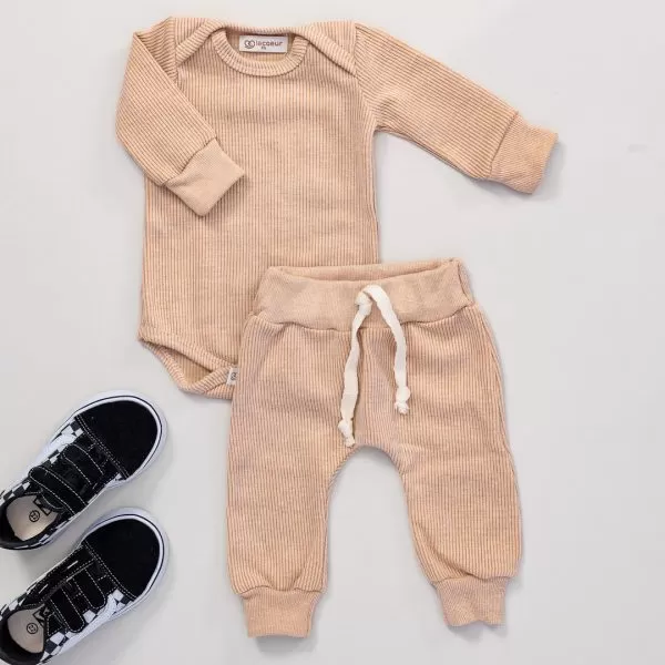 conjunto tricô infantil, tricô para bebe, moda bebe, roupa para bebe, roupa de criança, loja online infantil, loja de roupa de bebe online, frete grátis, roupinhas bebe estilosas, outono inverno, conjuntinho bebe, peças infantis, conjunto 100% algodão, roupa bebe confortável, loja de bebe, roupa infantil minimalista, roupa baby, moda baby, algodão premium, roupinha de bebê, vestuário para bebês, roupas para recém-nascidos, roupas de bebê menina/menino, enxoval de bebê, body de bebê, jogos de roupa para bebê, acessórios para bebê, moda bebê, roupinhas fofas para bebê, roupas para chá de bebê, baby, roupas para bebes, site confiável, peças infantis, moda infantil, roupa de criança, moda bebe fashion, le coeur, fácil de abotoar, roupinha unissex para bebe conjunto bebe blusa e calça, conjuntinho de tricô infantil, conjunto infantil estiloso, moda infantil, moda bebe, roupa para bebe, roupa de criança, loja online infantil, loja de roupa de bebe online, frete grátis, unissex, roupinhas bebe estilosas, outono inverno, conjuntinho bebe, peças infantis, conjunto 100% algodão, roupa bebe confortável, loja de bebe confiável, roupa infantil minimalista, roupa baby, moda baby, algodão premium, roupinha de bebê, vestuário para bebês, roupas para recém-nascidos, roupas de bebê menina/menino, enxoval de bebê, body de bebê, jogos de roupa para bebê, acessórios para bebê, moda bebê, roupinhas fofo para bebê, roupas para chá de bebê