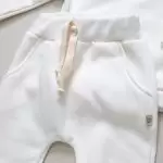 moletom e calça infantil, conjunto moletom peluciado infantil, conjunto infantil estiloso, moletom gola careca infantil, moda bebe, roupa para bebe, roupa de criança, loja online infantil, loja de roupa de bebe online, frete grátis, roupinhas bebe estilosas, outono inverno, conjuntinho bebe, peças infantis, conjunto 100% algodão, roupa bebe confortável, loja de bebe, roupa infantil minimalista, roupa baby, moda baby, algodão premium, roupinha de bebê, vestuário para bebês, roupas para recém-nascidos, roupas de bebê menina/menino, enxoval de bebê, body de bebê, jogos de roupa para bebê, acessórios para bebê, moda bebê, roupinhas fofas para bebê, roupas para chá de bebê, baby, roupas para bebes, site confiável, peças infantis, moda infantil, roupa de criança, moda bebe fashion, le coeur, fácil de abotoar, roupinha unissex para bebe