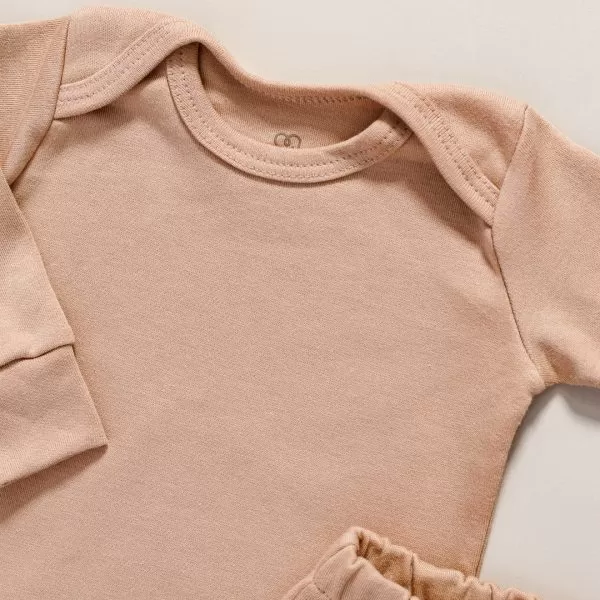 conjunto suedine infantil, body e calça infantil, conjunto suede bebe, moda bebe, roupa para bebe, roupa de criança, loja online infantil, loja de roupa de bebe online, frete grátis, roupinhas bebe estilosas, outono inverno, conjuntinho bebe, peças infantis, conjunto 100% algodão, roupa bebe confortável, loja de bebe, roupa infantil minimalista, roupa baby, moda baby, algodão premium, roupinha de bebê, vestuário para bebês, roupas para recém-nascidos, roupas de bebê menina/menino, enxoval de bebê, body de bebê, jogos de roupa para bebê, acessórios para bebê, moda bebê, roupinhas fofas para bebê, roupas para chá de bebê, baby, roupas para bebes, site confiável, peças infantis, moda infantil, roupa de criança, moda bebe fashion, le coeur, fácil de abotoar, roupinha unissex para bebe