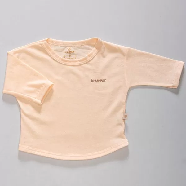 camiseta oversized infantil moda bebe longa roupa de crianca loja online comprar estilosa bebe manga melhor nenem unissex roupinha site confiavel barata promocao (9) camiseta over infantil, camiseta manga longa infantil conjunto infantil estiloso, moda bebe, roupa para bebe, roupa de criança, loja online infantil, loja de roupa de bebe online, frete grátis, roupinhas bebe estilosas, outono inverno, conjuntinho bebe, peças infantis, conjunto 100% algodão, roupa bebe confortável, loja de bebe, roupa infantil minimalista, roupa baby, moda baby, algodão premium, roupinha de bebê, vestuário para bebês, roupas para recém-nascidos, roupas de bebê menina/menino, enxoval de bebê, body de bebê, jogos de roupa para bebê, acessórios para bebê, moda bebê, roupinhas fofas para bebê, roupas para chá de bebê, baby, roupas para bebes, site confiável, peças infantis, moda infantil, roupa de criança, moda bebe fashion, le coeur, fácil de abotoar, roupinha unissex para bebe