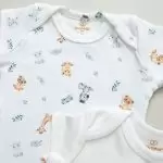 enxoval para bebe lista de enxoval maternidade dicas de maternidade mamae de primeira viagem recem nasciso puerperio amamentacao duvidas sobre maternidade gravidez parto cesaria parto natural dicas para o sono do bebe dicas de amamentacao primeiros passos do bebe macacão infantil, macacão bebe, malha 100% algodão, verão, baby, site confiável, primavera verão, peças infantis, moda infantil, roupa de criança, conjunto body manga curta infantil, unissex, le coeur, minimalista, Roupas de bebê, Roupas infantis, Moda bebê, Roupas para recém-nascido, loja de bebê online, Conjuntos de bebê, Roupa de bebê a preço acessível, Roupas de bebê em promoção, Roupas de bebê para o verão, Conjuntos de roupas de bebê, Roupas de bebê meia estação, Roupa que cresce junto com o bebê, calça para bebê, Macacão para bebê Camiseta bebê, Roupas de bebê Fáceis de trocar, Body bebê, Calça bebê, macacão com pezinho, Saída de maternidade, Roupa de bebê para sair da maternidade, Roupa para neném, Peças para neném maternidade sapatinho de bebe mantinha de bebe roupa de bebe menino roupa de bebe menina touca para bebe gorro para bebe pecas para aquecer o bebe inverno roupas de inverno para bebe Kit maternidade enxoval bebe completo kit bodyv e calça bebe kit saida de maternidade kit roupas de recem nascido calça bebe suedine algodao roupa de bebe confortavel enxoval bebe roupas infantis roupas para bebes preço calça bebe roupas personalizadas roupas de maternidade roupa de bebe confortaveis calça de bebe unissex mala de bebe saida de maternidade saida maternidade cha revelacao temas para cha revelaçao temas de aniversario de bebe enxoval para bebe enxoval completo bebe prematuro bebe recem nascido dicas de amamentaçao exames na gravidez o que evitar na gravidez