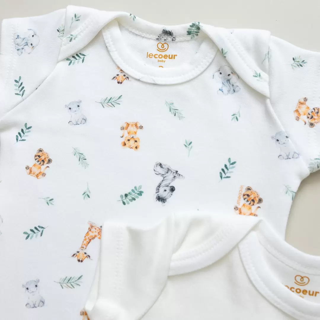 enxoval para bebe lista de enxoval maternidade dicas de maternidade mamae de primeira viagem recem nasciso puerperio amamentacao duvidas sobre maternidade gravidez parto cesaria parto natural dicas para o sono do bebe dicas de amamentacao primeiros passos do bebe macacão infantil, macacão bebe, malha 100% algodão, verão, baby, site confiável, primavera verão, peças infantis, moda infantil, roupa de criança, conjunto body manga curta infantil, unissex, le coeur, minimalista, Roupas de bebê, Roupas infantis, Moda bebê, Roupas para recém-nascido, loja de bebê online, Conjuntos de bebê, Roupa de bebê a preço acessível, Roupas de bebê em promoção, Roupas de bebê para o verão, Conjuntos de roupas de bebê, Roupas de bebê meia estação, Roupa que cresce junto com o bebê, calça para bebê, Macacão para bebê Camiseta bebê, Roupas de bebê Fáceis de trocar, Body bebê, Calça bebê, macacão com pezinho, Saída de maternidade, Roupa de bebê para sair da maternidade, Roupa para neném, Peças para neném maternidade sapatinho de bebe mantinha de bebe roupa de bebe menino roupa de bebe menina touca para bebe gorro para bebe pecas para aquecer o bebe inverno roupas de inverno para bebe Kit maternidade enxoval bebe completo kit bodyv e calça bebe kit saida de maternidade kit roupas de recem nascido calça bebe suedine algodao roupa de bebe confortavel enxoval bebe roupas infantis roupas para bebes preço calça bebe roupas personalizadas roupas de maternidade roupa de bebe confortaveis calça de bebe unissex mala de bebe saida de maternidade saida maternidade cha revelacao temas para cha revelaçao temas de aniversario de bebe enxoval para bebe enxoval completo bebe prematuro bebe recem nascido dicas de amamentaçao exames na gravidez o que evitar na gravidez
