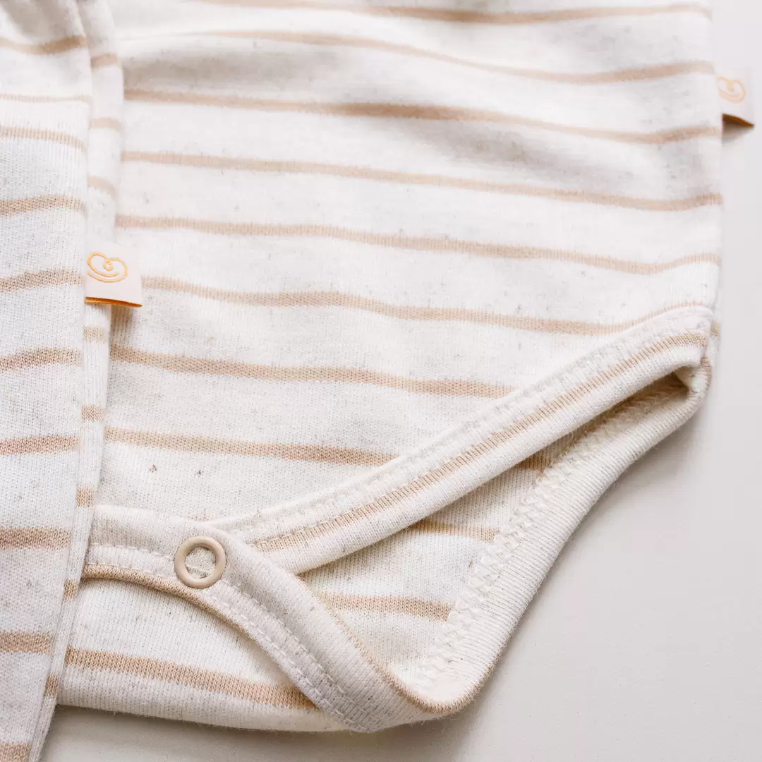 enxoval para bebe lista de enxoval maternidade dicas de maternidade mamae de primeira viagem recem nasciso puerperio amamentacao duvidas sobre maternidade gravidez parto cesaria parto natural dicas para o sono do bebe dicas de amamentacao primeiros passos do bebe macacão infantil, macacão bebe, malha 100% algodão, verão, baby, site confiável, primavera verão, peças infantis, moda infantil, roupa de criança, conjunto body manga curta infantil, unissex, le coeur, minimalista, Roupas de bebê, Roupas infantis, Moda bebê, Roupas para recém-nascido, loja de bebê online, Conjuntos de bebê, Roupa de bebê a preço acessível, Roupas de bebê em promoção, Roupas de bebê para o verão, Conjuntos de roupas de bebê, Roupas de bebê meia estação, Roupa que cresce junto com o bebê, calça para bebê, Macacão para bebê Camiseta bebê, Roupas de bebê Fáceis de trocar, Body bebê, Calça bebê, macacão com pezinho, Saída de maternidade, Roupa de bebê para sair da maternidade, Roupa para neném, Peças para neném maternidade sapatinho de bebe mantinha de bebe roupa de bebe menino roupa de bebe menina touca para bebe gorro para bebe pecas para aquecer o bebe inverno roupas de inverno para bebe frio roupa de frio roupinhas de inverno para bebe roupinhas quentinhas para bebe pediatra o que levar na bolsa da maternidade dicas de amamentacao primeiras vacinas do bebe