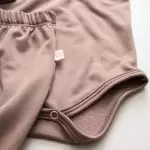 enxoval para bebê, lista de enxoval maternidade, dicas de maternidade, mamãe de primeira viagem, recém-nascido, puerpério, amamentação, dúvidas sobre maternidade, gravidez, parto, cesárea, parto natural, dicas para o sono do bebê, primeiros passos do bebê, macacão infantil, macacão bebê, malha 100% algodão, verão, primavera verão, baby, site confiável, peças infantis, moda infantil, roupa de criança, conjunto body manga curta infantil, unissex, Le Coeur, minimalista, roupas de bebê, roupas infantis, moda bebê, roupas para recém-nascido, loja de bebê online, conjuntos de bebê, roupa de bebê a preço acessível, roupas de bebê em promoção, roupas de bebê para o verão, conjuntos de roupas de bebê, roupas de bebê meia estação, roupa que cresce junto com o bebê, calça para bebê, macacão para bebê, camiseta bebê, roupas de bebê fáceis de trocar, body bebê, calça bebê, macacão com pezinho, saída de maternidade, roupa de bebê para sair da maternidade, roupa para neném, peças para neném maternidade, sapatinho de bebê, mantinha de bebê, roupa de bebê menino, roupa de bebê menina, touca para bebê, gorro para bebê, peças para aquecer o bebê, inverno, roupas de inverno para bebê, kit maternidade, enxoval bebê completo, kit body e calça bebê, kit saída de maternidade, kit roupas de recém-nascido, calça bebê suedine algodão, roupa de bebê confortável, enxoval bebê, roupas infantis, roupas para bebês preço, calça bebê, roupas personalizadas, roupas de maternidade, roupas de bebê confortáveis, calça de bebê unissex, ideias para mesversário, dicas de amamentação, quarto de bebê, decoração para quarto de bebê, malha leve e respirável, feito em algodão, confortável, maciez, moderna e estilosa, peças meia estação, enxoval completo para bebê, o que levar na mala da maternidade, lista enxoval maternidade atualizada, enxoval prático para recém-nascido, itens essenciais do enxoval, enxoval para mamãe e bebê, bolsa maternidade organizada, maternidade real, maternidade leve, maternidade na prática, dicas para mamães de primeira viagem, cuidados com o bebê recém-nascido, o que comprar antes do nascimento, roupinhas para maternidade, enxoval minimalista, enxoval sustentável para bebê, roupas fresquinhas para bebê, moda bebê verão, roupa leve para dias quentes, conjuntinho de verão bebê, roupas de bebê respiráveis, tecidos leves para o calor, roupas de bebê para meia-estação, looks de verão para bebê, conforto térmico para o bebê, roupa de bebê para clima quente, kit verão bebê, looks básicos de verão, roupas de bebê para passear, roupas de bebê para o dia a dia, roupas de bebê 100% algodão, algodão macio para bebê, roupas de bebê hipoalergênicas, tecidos naturais para bebê, roupas sem poliéster, malha respirável para bebê, roupas seguras para a pele do bebê, conforto e maciez para o bebê, roupas que não irritam a pele, roupas duráveis e confortáveis, roupas que acompanham o crescimento, qualidade premium infantil, roupas com toque suave, body de algodão para bebê, body manga curta bebê verão, calça bebê algodão, macacão leve para recém-nascido, conjunto bebê minimalista, roupas básicas para bebê, roupas neutras unissex, roupinhas para bebê menino e menina, kit body e calça bebê, kit roupas para recém-nascido, saída maternidade algodão, roupas práticas para trocar, roupas para o enxoval do bebê, roupas para dormir o bebê, pijaminha bebê, roupa para o bebê dormir confortável, amor em cada detalhe, feito com carinho para o bebê, cada fase com conforto, roupas para momentos especiais, estilo minimalista infantil, conforto que abraça, roupas que acompanham o crescimento, moda infantil afetiva, roupas pensadas para o dia a dia da mamãe.