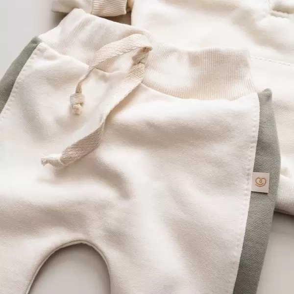 enxoval para bebe lista de enxoval maternidade dicas de maternidade mamae de primeira viagem recem nasciso puerperio amamentacao duvidas sobre maternidade gravidez parto cesaria parto natural dicas para o sono do bebe dicas de amamentacao primeiros passos do bebe macacão infantil, macacão bebe, malha 100% algodão, verão, baby, site confiável, primavera verão, peças infantis, moda infantil, roupa de criança, conjunto body manga curta infantil, unissex, le coeur, minimalista, Roupas de bebê, Roupas infantis, Moda bebê, Roupas para recém-nascido, loja de bebê online, Conjuntos de bebê, Roupa de bebê a preço acessível, Roupas de bebê em promoção, Roupas de bebê para o verão, Conjuntos de roupas de bebê, Roupas de bebê meia estação, Roupa que cresce junto com o bebê, calça para bebê, Macacão para bebê Camiseta bebê, Roupas de bebê Fáceis de trocar, Body bebê, Calça bebê, macacão com pezinho, Saída de maternidade, Roupa de bebê para sair da maternidade, Roupa para neném, Peças para neném maternidade sapatinho de bebe mantinha de bebe roupa de bebe menino roupa de bebe menina touca para bebe gorro para bebe pecas para aquecer o bebe inverno roupas de inverno para bebe o que levar na bolsa da maternidade o que o bebe mais usa nos primeiros dias leite materno amamentação doula dicas de amamentacao como amamentar dor pra amamentar meias para bebe mantas para bebe saida de maternidade sapatinhos de bebe enxoval bebe bolsa de bebe cha revelacao ideia de cha revelacao meia bebe touca bebe manta bebe sapatinho bebe nomes para bebes nomes mais usados