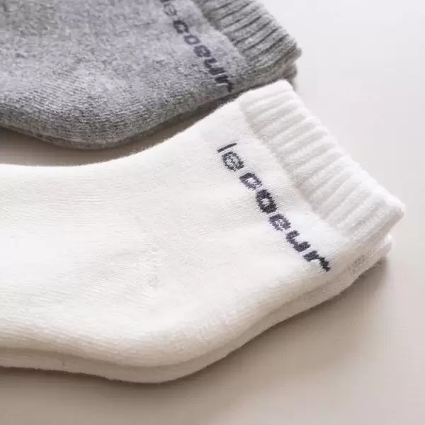 meia quentinha peluciada kit com 3 pares mescla preto e off white confortavel neutro unissex le coeur outono inverno varejo minimalista estiloso basico pratico facil moda bebe baby