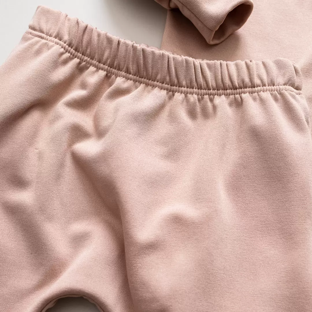 enxoval para bebe lista de enxoval maternidade dicas de maternidade mamae de primeira viagem recem nasciso puerperio amamentacao duvidas sobre maternidade gravidez parto cesaria parto natural dicas para o sono do bebe dicas de amamentacao primeiros passos do bebe macacão infantil, macacão bebe, malha 100% algodão, verão, baby, site confiável, primavera verão, peças infantis, moda infantil, roupa de criança, conjunto body manga curta infantil, unissex, le coeur, minimalista, Roupas de bebê, Roupas infantis, Moda bebê, Roupas para recém-nascido, loja de bebê online, Conjuntos de bebê, Roupa de bebê a preço acessível, Roupas de bebê em promoção, Roupas de bebê para o verão, Conjuntos de roupas de bebê, Roupas de bebê meia estação, Roupa que cresce junto com o bebê, calça para bebê, Macacão para bebê Camiseta bebê, Roupas de bebê Fáceis de trocar, Body bebê, Calça bebê, macacão com pezinho, Saída de maternidade, Roupa de bebê para sair da maternidade, Roupa para neném, Peças para neném maternidade sapatinho de bebe mantinha de bebe roupa de bebe menino roupa de bebe menina touca para bebe gorro para bebe pecas para aquecer o bebe inverno roupas de inverno para bebe o que levar na bolsa da maternidade o que o bebe mais usa nos primeiros dias leite materno amamentação doula dicas de amamentacao como amamentar dor pra amamentar meias para bebe mantas para bebe saida de maternidade sapatinhos de bebe enxoval bebe bolsa de bebe cha revelacao ideia de cha revelacao meia bebe touca bebe manta bebe sapatinho bebe nomes para bebes nomes mais usados lista de enxoval saida de maternidade pediatra parto humanizado pre natal doula pagao mijao calça culote bodi manga longa roupa menino roupa menina bebe menino bebe menina pos parto pós parto gravidez bolsa maternidade