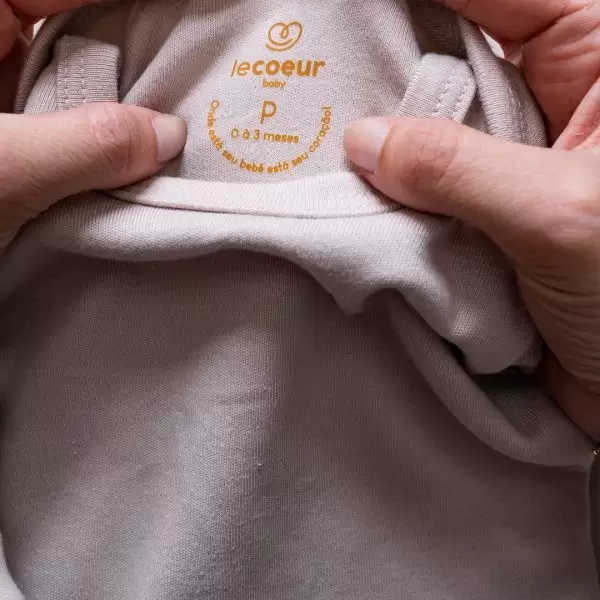 enxoval para bebe lista de enxoval maternidade dicas de maternidade mamae de primeira viagem recem nasciso puerperio amamentacao duvidas sobre maternidade gravidez parto cesaria parto natural dicas para o sono do bebe dicas de amamentacao primeiros passos do bebe macacão infantil, macacão bebe, malha 100% algodão, verão, baby, site confiável, primavera verão, peças infantis, moda infantil, roupa de criança, conjunto body manga curta infantil, unissex, le coeur, minimalista, Roupas de bebê, Roupas infantis, Moda bebê, Roupas para recém-nascido, loja de bebê online, Conjuntos de bebê, Roupa de bebê a preço acessível, Roupas de bebê em promoção, Roupas de bebê para o verão, Conjuntos de roupas de bebê, Roupas de bebê meia estação, Roupa que cresce junto com o bebê, calça para bebê, Macacão para bebê Camiseta bebê, Roupas de bebê Fáceis de trocar, Body bebê, Calça bebê, macacão com pezinho, Saída de maternidade, Roupa de bebê para sair da maternidade, Roupa para neném, Peças para neném maternidade sapatinho de bebe mantinha de bebe roupa de bebe menino roupa de bebe menina touca para bebe gorro para bebe pecas para aquecer o bebe inverno roupas de inverno para bebe Kit maternidade enxoval bebe completo kit bodyv e calça bebe kit saida de maternidade kit roupas de recem nascido calça bebe suedine algodao roupa de bebe confortavel enxoval bebe roupas infantis roupas para bebes preço calça bebe roupas personalizadas roupas de maternidade roupa de bebe confortaveis calça de bebe unissex