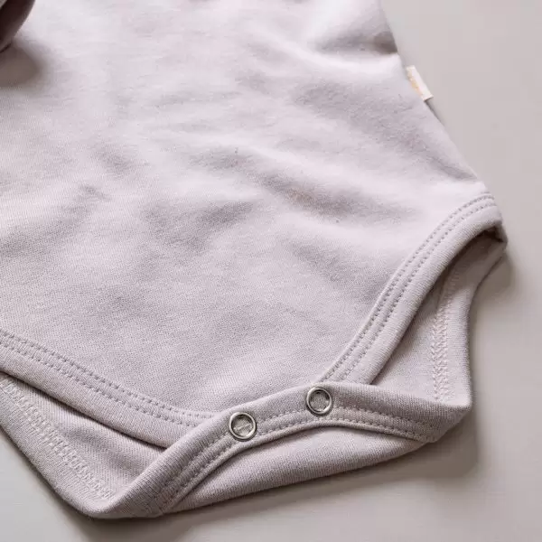 enxoval para bebe lista de enxoval maternidade dicas de maternidade mamae de primeira viagem recem nasciso puerperio amamentacao duvidas sobre maternidade gravidez parto cesaria parto natural dicas para o sono do bebe dicas de amamentacao primeiros passos do bebe macacão infantil, macacão bebe, malha 100% algodão, verão, baby, site confiável, primavera verão, peças infantis, moda infantil, roupa de criança, conjunto body manga curta infantil, unissex, le coeur, minimalista, Roupas de bebê, Roupas infantis, Moda bebê, Roupas para recém-nascido, loja de bebê online, Conjuntos de bebê, Roupa de bebê a preço acessível, Roupas de bebê em promoção, Roupas de bebê para o verão, Conjuntos de roupas de bebê, Roupas de bebê meia estação, Roupa que cresce junto com o bebê, calça para bebê, Macacão para bebê Camiseta bebê, Roupas de bebê Fáceis de trocar, Body bebê, Calça bebê, macacão com pezinho, Saída de maternidade, Roupa de bebê para sair da maternidade, Roupa para neném, Peças para neném maternidade sapatinho de bebe mantinha de bebe roupa de bebe menino roupa de bebe menina touca para bebe gorro para bebe pecas para aquecer o bebe inverno roupas de inverno para bebe Kit maternidade enxoval bebe completo kit bodyv e calça bebe kit saida de maternidade kit roupas de recem nascido calça bebe suedine algodao roupa de bebe confortavel enxoval bebe roupas infantis roupas para bebes preço calça bebe roupas personalizadas roupas de maternidade roupa de bebe confortaveis calça de bebe unissex