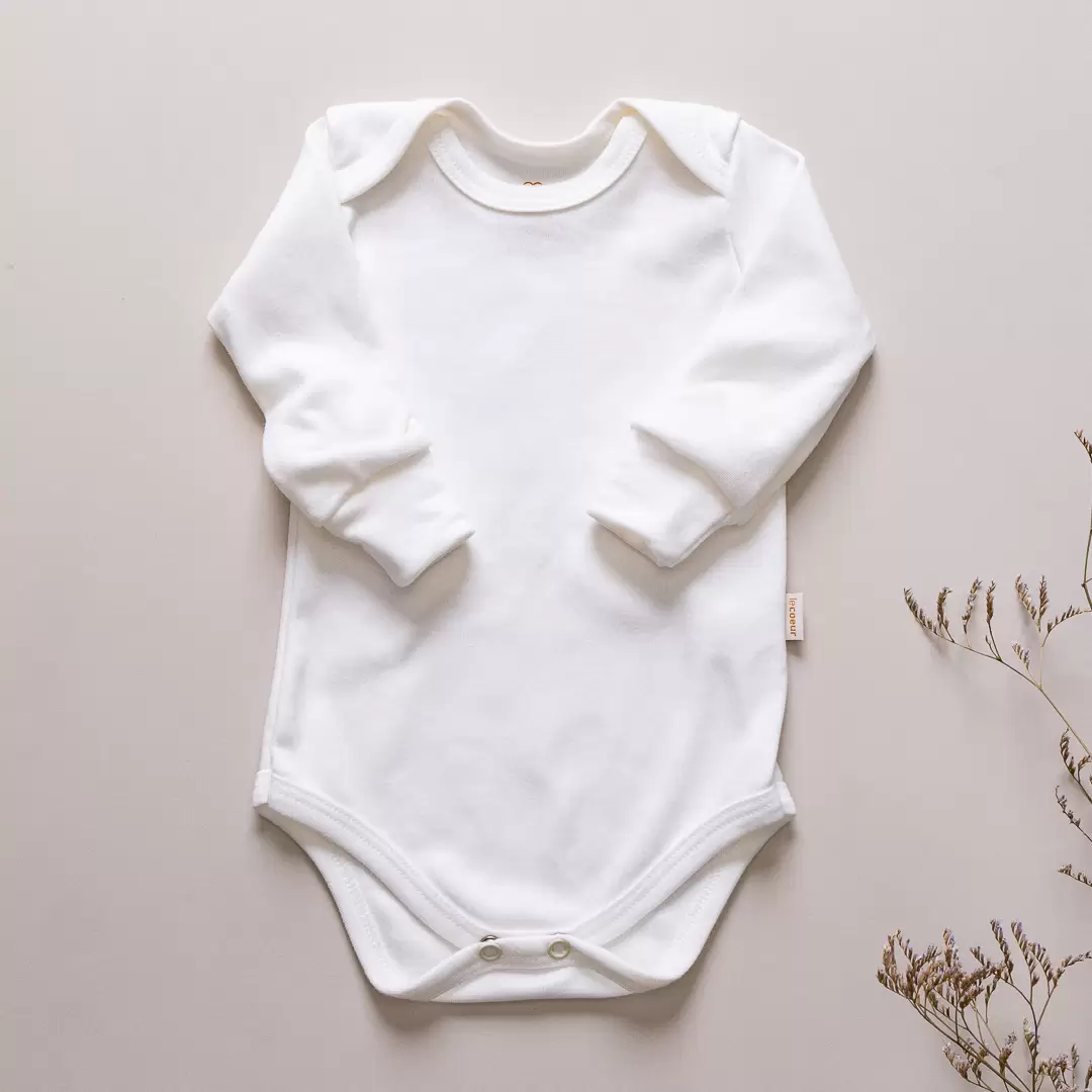enxoval para bebe lista de enxoval maternidade dicas de maternidade mamae de primeira viagem recem nasciso puerperio amamentacao duvidas sobre maternidade gravidez parto cesaria parto natural dicas para o sono do bebe dicas de amamentacao primeiros passos do bebe macacão infantil, macacão bebe, malha 100% algodão, verão, baby, site confiável, primavera verão, peças infantis, moda infantil, roupa de criança, conjunto body manga curta infantil, unissex, le coeur, minimalista, Roupas de bebê, Roupas infantis, Moda bebê, Roupas para recém-nascido, loja de bebê online, Conjuntos de bebê, Roupa de bebê a preço acessível, Roupas de bebê em promoção, Roupas de bebê para o verão, Conjuntos de roupas de bebê, Roupas de bebê meia estação, Roupa que cresce junto com o bebê, calça para bebê, Macacão para bebê Camiseta bebê, Roupas de bebê Fáceis de trocar, Body bebê, Calça bebê, macacão com pezinho, Saída de maternidade, Roupa de bebê para sair da maternidade, Roupa para neném, Peças para neném maternidade sapatinho de bebe mantinha de bebe roupa de bebe menino roupa de bebe menina touca para bebe gorro para bebe pecas para aquecer o bebe inverno roupas de inverno para bebe Kit maternidade enxoval bebe completo kit bodyv e calça bebe kit saida de maternidade kit roupas de recem nascido calça bebe suedine algodao roupa de bebe confortavel enxoval bebe roupas infantis roupas para bebes preço calça bebe roupas personalizadas roupas de maternidade roupa de bebe confortaveis calça de bebe unissex