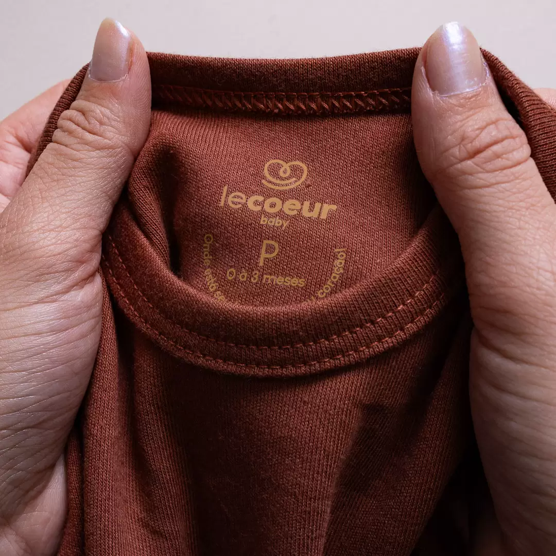 enxoval para bebe lista de enxoval maternidade dicas de maternidade mamae de primeira viagem recem nasciso puerperio amamentacao duvidas sobre maternidade gravidez parto cesaria parto natural dicas para o sono do bebe dicas de amamentacao primeiros passos do bebe macacão infantil, macacão bebe, malha 100% algodão, verão, baby, site confiável, primavera verão, peças infantis, moda infantil, roupa de criança, conjunto body manga curta infantil, unissex, le coeur, minimalista, Roupas de bebê, Roupas infantis, Moda bebê, Roupas para recém-nascido, loja de bebê online, Conjuntos de bebê, Roupa de bebê a preço acessível, Roupas de bebê em promoção, Roupas de bebê para o verão, Conjuntos de roupas de bebê, Roupas de bebê meia estação, Roupa que cresce junto com o bebê, calça para bebê, Macacão para bebê Camiseta bebê, Roupas de bebê Fáceis de trocar, Body bebê, Calça bebê, macacão com pezinho, Saída de maternidade, Roupa de bebê para sair da maternidade, Roupa para neném, Peças para neném maternidade sapatinho de bebe mantinha de bebe roupa de bebe menino roupa de bebe menina touca para bebe gorro para bebe pecas para aquecer o bebe inverno roupas de inverno para bebe Kit maternidade enxoval bebe completo kit bodyv e calça bebe kit saida de maternidade kit roupas de recem nascido calça bebe suedine algodao roupa de bebe confortavel enxoval bebe roupas infantis roupas para bebes preço calça bebe roupas personalizadas roupas de maternidade roupa de bebe confortaveis calça de bebe unissex