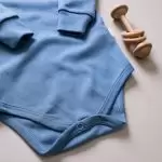 enxoval para bebe lista de enxoval maternidade dicas de maternidade mamae de primeira viagem recem nasciso puerperio amamentacao duvidas sobre maternidade gravidez parto cesaria parto natural dicas para o sono do bebe dicas de amamentacao primeiros passos do bebe macacão infantil, macacão bebe, malha 100% algodão, verão, baby, site confiável, primavera verão, peças infantis, moda infantil, roupa de criança, conjunto body manga curta infantil, unissex, le coeur, minimalista, Roupas de bebê, Roupas infantis, Moda bebê, Roupas para recém-nascido, loja de bebê online, Conjuntos de bebê, Roupa de bebê a preço acessível, Roupas de bebê em promoção, Roupas de bebê para o verão, Conjuntos de roupas de bebê, Roupas de bebê meia estação, Roupa que cresce junto com o bebê, calça para bebê, Macacão para bebê Camiseta bebê, Roupas de bebê Fáceis de trocar, Body bebê, Calça bebê, macacão com pezinho, Saída de maternidade, Roupa de bebê para sair da maternidade, Roupa para neném, Peças para neném maternidade sapatinho de bebe mantinha de bebe roupa de bebe menino roupa de bebe menina touca para bebe gorro para bebe pecas para aquecer o bebe inverno roupas de inverno para bebe Kit maternidade enxoval bebe completo kit bodyv e calça bebe kit saida de maternidade kit roupas de recem nascido calça bebe suedine algodao roupa de bebe confortavel enxoval bebe roupas infantis roupas para bebes preço calça bebe roupas personalizadas roupas de maternidade roupa de bebe confortaveis calça de bebe unissex