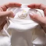 enxoval para bebe lista de enxoval maternidade dicas de maternidade mamae de primeira viagem recem nasciso puerperio amamentacao duvidas sobre maternidade gravidez parto cesaria parto natural dicas para o sono do bebe dicas de amamentacao primeiros passos do bebe macacão infantil, macacão bebe, malha 100% algodão, verão, baby, site confiável, primavera verão, peças infantis, moda infantil, roupa de criança, conjunto body manga curta infantil, unissex, le coeur, minimalista, Roupas de bebê, Roupas infantis, Moda bebê, Roupas para recém-nascido, loja de bebê online, Conjuntos de bebê, Roupa de bebê a preço acessível, Roupas de bebê em promoção, Roupas de bebê para o verão, Conjuntos de roupas de bebê, Roupas de bebê meia estação, Roupa que cresce junto com o bebê, calça para bebê, Macacão para bebê Camiseta bebê, Roupas de bebê Fáceis de trocar, Body bebê, Calça bebê, macacão com pezinho, Saída de maternidade, Roupa de bebê para sair da maternidade, Roupa para neném, Peças para neném maternidade sapatinho de bebe mantinha de bebe roupa de bebe menino roupa de bebe menina touca para bebe gorro para bebe pecas para aquecer o bebe inverno roupas de inverno para bebe Kit maternidade enxoval bebe completo kit bodyv e calça bebe kit saida de maternidade kit roupas de recem nascido calça bebe suedine algodao roupa de bebe confortavel enxoval bebe roupas infantis roupas para bebes preço calça bebe roupas personalizadas roupas de maternidade roupa de bebe confortaveis calça de bebe unissex
