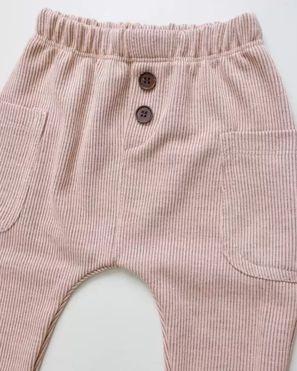 enxoval para bebe lista de enxoval maternidade dicas de maternidade mamae de primeira viagem recem nasciso puerperio amamentacao duvidas sobre maternidade gravidez parto cesaria parto natural dicas para o sono do bebe dicas de amamentacao primeiros passos do bebe macacão infantil, macacão bebe, malha 100% algodão, verão, baby, site confiável, primavera verão, peças infantis, moda infantil, roupa de criança, conjunto body manga curta infantil, unissex, le coeur, minimalista, Roupas de bebê, Roupas infantis, Moda bebê, Roupas para recém-nascido, loja de bebê online, Conjuntos de bebê, Roupa de bebê a preço acessível, Roupas de bebê em promoção, Roupas de bebê para o verão, Conjuntos de roupas de bebê, Roupas de bebê meia estação, Roupa que cresce junto com o bebê, calça para bebê, Macacão para bebê Camiseta bebê, Roupas de bebê Fáceis de trocar, Body bebê, Calça bebê, macacão com pezinho, Saída de maternidade, Roupa de bebê para sair da maternidade, Roupa para neném, Peças para neném maternidade sapatinho de bebe mantinha de bebe roupa de bebe menino roupa de bebe menina touca para bebe gorro para bebe pecas para aquecer o bebe inverno roupas de inverno para bebe Kit maternidade enxoval bebe completo kit bodyv e calça bebe kit saida de maternidade kit roupas de recem nascido calça bebe suedine algodao roupa de bebe confortavel enxoval bebe roupas infantis roupas para bebes preço calça bebe roupas personalizadas roupas de maternidade roupa de bebe confortaveis calça de bebe unissex ideias para mesversario dicas de amamentacao quarto de bebe decoracao para quarto de bebe malha leve e respiravel feito em algodao confortável confortavel para o dia a dia maciez moderna e estilosa peças meia estacao