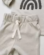 enxoval para bebe lista de enxoval maternidade dicas de maternidade mamae de primeira viagem recem nasciso puerperio amamentacao duvidas sobre maternidade gravidez parto cesaria parto natural dicas para o sono do bebe dicas de amamentacao primeiros passos do bebe macacão infantil, macacão bebe, malha 100% algodão, verão, baby, site confiável, primavera verão, peças infantis, moda infantil, roupa de criança, conjunto body manga curta infantil, unissex, le coeur, minimalista, Roupas de bebê, Roupas infantis, Moda bebê, Roupas para recém-nascido, loja de bebê online, Conjuntos de bebê, Roupa de bebê a preço acessível, Roupas de bebê em promoção, Roupas de bebê para o verão, Conjuntos de roupas de bebê, Roupas de bebê meia estação, Roupa que cresce junto com o bebê, calça para bebê, Macacão para bebê Camiseta bebê, Roupas de bebê Fáceis de trocar, Body bebê, Calça bebê, macacão com pezinho, Saída de maternidade, Roupa de bebê para sair da maternidade, Roupa para neném, Peças para neném maternidade sapatinho de bebe mantinha de bebe roupa de bebe menino roupa de bebe menina touca para bebe gorro para bebe pecas para aquecer o bebe inverno roupas de inverno para bebe Kit maternidade enxoval bebe completo kit bodyv e calça bebe kit saida de maternidade kit roupas de recem nascido calça bebe suedine algodao roupa de bebe confortavel enxoval bebe roupas infantis roupas para bebes preço calça bebe roupas personalizadas roupas de maternidade roupa de bebe confortaveis calça de bebe unissex ideias para mesversario dicas de amamentacao quarto de bebe decoracao para quarto de bebe