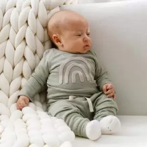 enxoval para bebe lista de enxoval maternidade dicas de maternidade mamae de primeira viagem recem nasciso puerperio amamentacao duvidas sobre maternidade gravidez parto cesaria parto natural dicas para o sono do bebe dicas de amamentacao primeiros passos do bebe macacão infantil, macacão bebe, malha 100% algodão, verão, baby, site confiável, primavera verão, peças infantis, moda infantil, roupa de criança, conjunto body manga curta infantil, unissex, le coeur, minimalista, Roupas de bebê, Roupas infantis, Moda bebê, Roupas para recém-nascido, loja de bebê online, Conjuntos de bebê, Roupa de bebê a preço acessível, Roupas de bebê em promoção, Roupas de bebê para o verão, Conjuntos de roupas de bebê, Roupas de bebê meia estação, Roupa que cresce junto com o bebê, calça para bebê, Macacão para bebê Camiseta bebê, Roupas de bebê Fáceis de trocar, Body bebê, Calça bebê, macacão com pezinho, Saída de maternidade, Roupa de bebê para sair da maternidade, Roupa para neném, Peças para neném maternidade sapatinho de bebe mantinha de bebe roupa de bebe menino roupa de bebe menina touca para bebe gorro para bebe pecas para aquecer o bebe inverno roupas de inverno para bebe Kit maternidade enxoval bebe completo kit bodyv e calça bebe kit saida de maternidade kit roupas de recem nascido calça bebe suedine algodao roupa de bebe confortavel enxoval bebe roupas infantis roupas para bebes preço calça bebe roupas personalizadas roupas de maternidade roupa de bebe confortaveis calça de bebe unissex ideias para mesversario dicas de amamentacao quarto de bebe decoracao para quarto de bebe