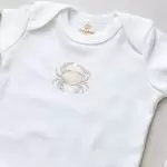 enxoval para bebe lista de enxoval maternidade dicas de maternidade mamae de primeira viagem recem nasciso puerperio amamentacao duvidas sobre maternidade gravidez parto cesaria parto natural dicas para o sono do bebe dicas de amamentacao primeiros passos do bebe macacão infantil, macacão bebe, malha 100% algodão, verão, baby, site confiável, primavera verão, peças infantis, moda infantil, roupa de criança, conjunto body manga curta infantil, unissex, le coeur, minimalista, Roupas de bebê, Roupas infantis, Moda bebê, Roupas para recém-nascido, loja de bebê online, Conjuntos de bebê, Roupa de bebê a preço acessível, Roupas de bebê em promoção, Roupas de bebê para o verão, Conjuntos de roupas de bebê, Roupas de bebê meia estação, Roupa que cresce junto com o bebê, calça para bebê, Macacão para bebê Camiseta bebê, Roupas de bebê Fáceis de trocar, Body bebê, Calça bebê, macacão com pezinho, Saída de maternidade, Roupa de bebê para sair da maternidade, Roupa para neném, Peças para neném maternidade sapatinho de bebe mantinha de bebe roupa de bebe menino roupa de bebe menina touca para bebe gorro para bebe pecas para aquecer o bebe inverno roupas de inverno para bebe Kit maternidade enxoval bebe completo kit bodyv e calça bebe kit saida de maternidade kit roupas de recem nascido calça bebe suedine algodao roupa de bebe confortavel enxoval bebe roupas infantis roupas para bebes preço calça bebe roupas personalizadas roupas de maternidade roupa de bebe confortaveis calça de bebe unissex