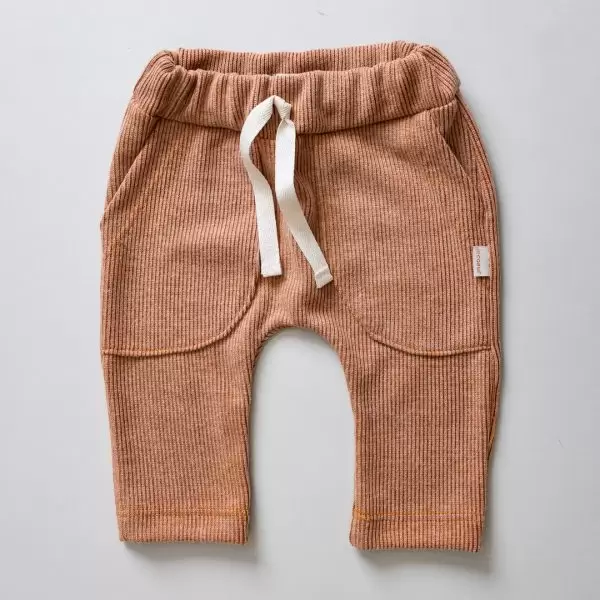 enxoval para bebe lista de enxoval maternidade dicas de maternidade mamae de primeira viagem recem nasciso puerperio amamentacao duvidas sobre maternidade gravidez parto cesaria parto natural dicas para o sono do bebe dicas de amamentacao primeiros passos do bebe macacão infantil, macacão bebe, malha 100% algodão, verão, baby, site confiável, primavera verão, peças infantis, moda infantil, roupa de criança, conjunto body manga curta infantil, unissex, le coeur, minimalista, Roupas de bebê, Roupas infantis, Moda bebê, Roupas para recém-nascido, loja de bebê online, Conjuntos de bebê, Roupa de bebê a preço acessível, Roupas de bebê em promoção, Roupas de bebê para o verão, Conjuntos de roupas de bebê, Roupas de bebê meia estação, Roupa que cresce junto com o bebê, calça para bebê, Macacão para bebê Camiseta bebê, Roupas de bebê Fáceis de trocar, Body bebê, Calça bebê, macacão com pezinho, Saída de maternidade, Roupa de bebê para sair da maternidade, Roupa para neném, Peças para neném maternidade sapatinho de bebe mantinha de bebe roupa de bebe menino roupa de bebe menina touca para bebe gorro para bebe pecas para aquecer o bebe inverno roupas de inverno para bebe Kit maternidade enxoval bebe completo kit bodyv e calça bebe kit saida de maternidade kit roupas de recem nascido calça bebe suedine algodao roupa de bebe confortavel enxoval bebe roupas infantis roupas para bebes preço calça bebe roupas personalizadas roupas de maternidade roupa de bebe confortaveis calça de bebe unissex mala de bebe saida de maternidade saida maternidade cha revelacao temas para cha revelaçao temas de aniversario de bebe enxoval para bebe enxoval completo bebe prematuro bebe recem nascido dicas de amamentaçao exames na gravidez o que evitar na gravidez